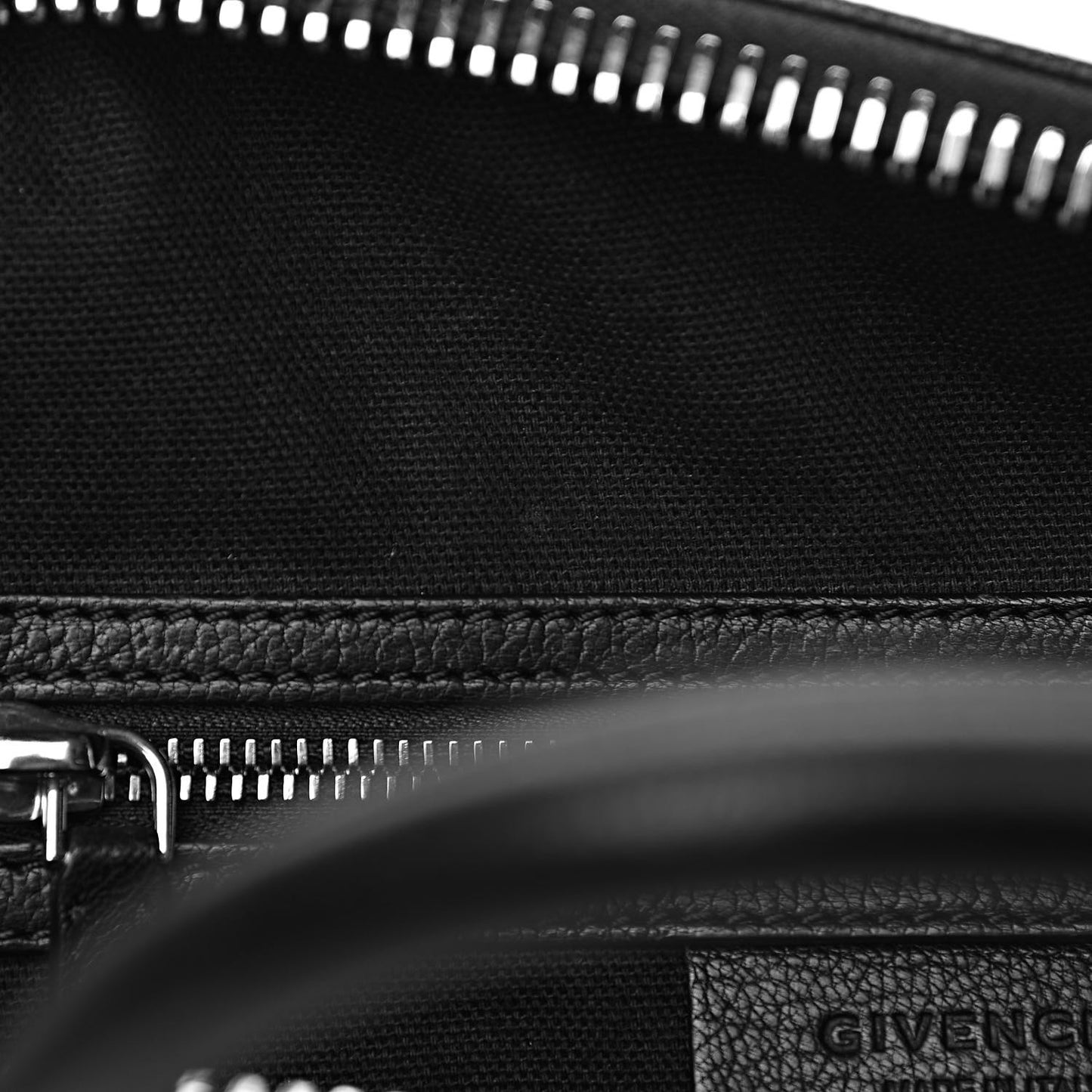 Sugar Goatskin Small Antigona Black