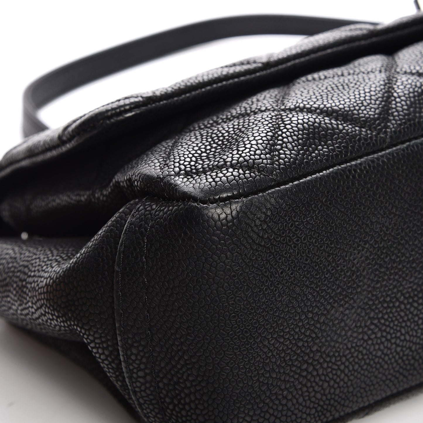 Iridescent Caviar Quilted Medium Lady Pearly Flap Black