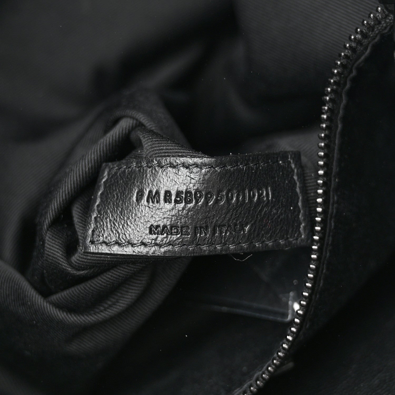Saint Laurent Crinkled Calfskin Matelasse Monogram Large Niki Shopper Tote Black 7 of 12