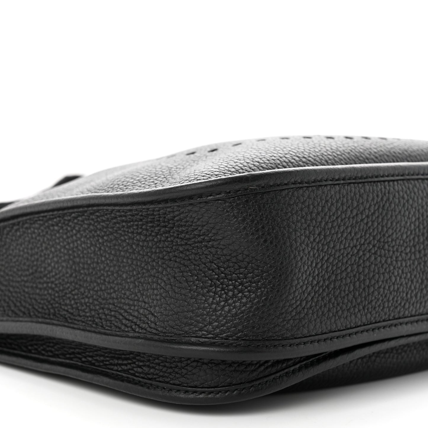 Taurillon Clemence Evelyne III PM Black