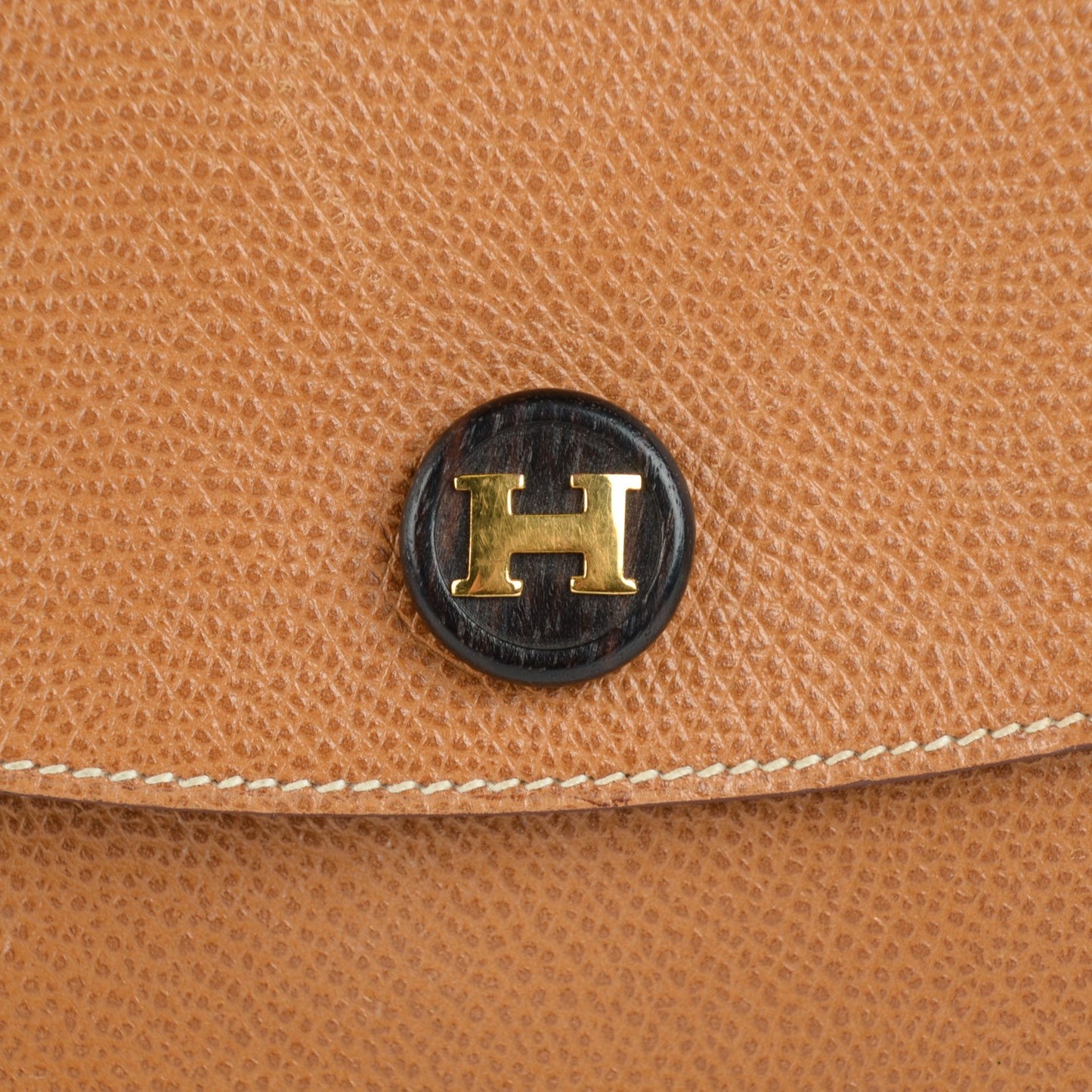 Courchevel Rio Clutch Gold