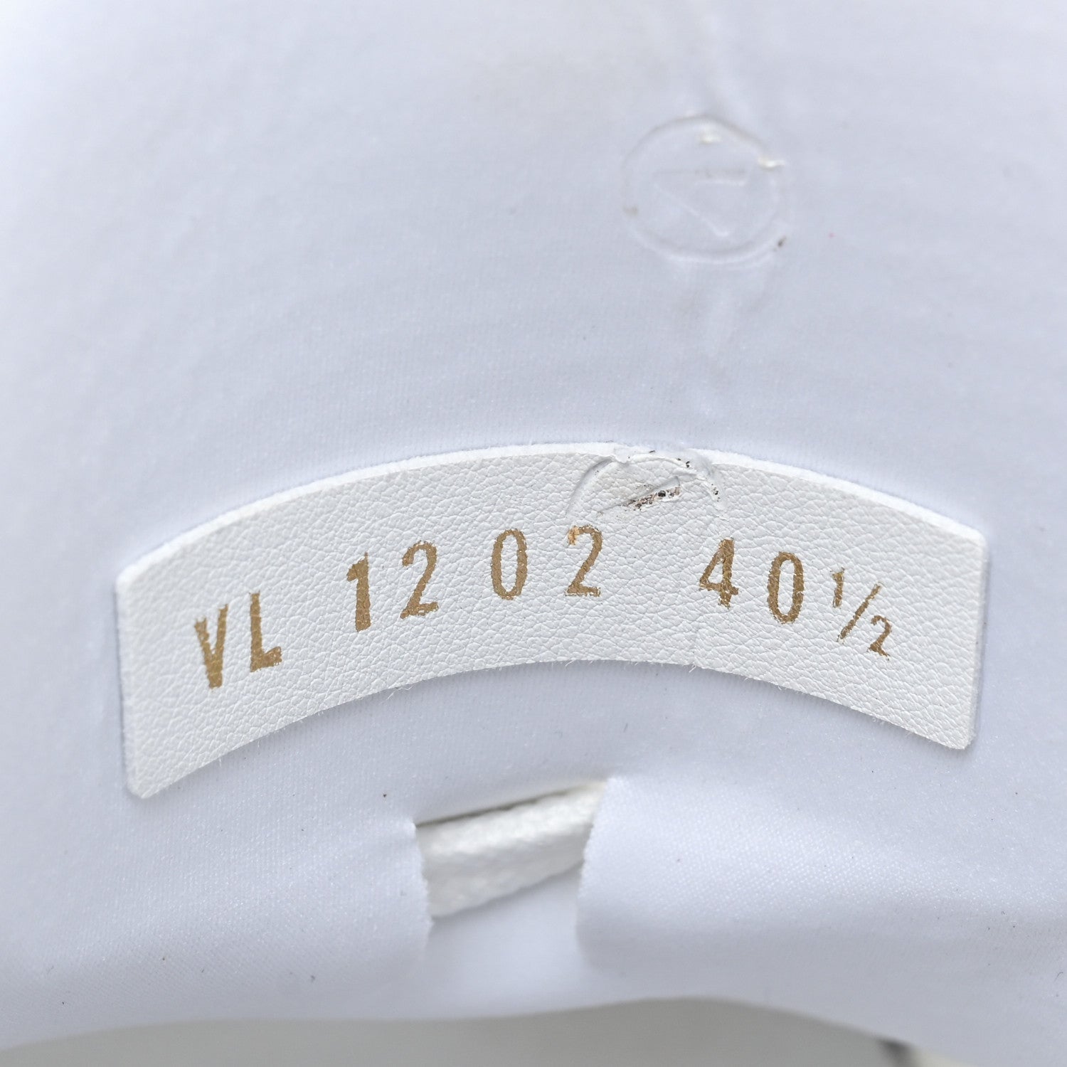 Louis Vuitton Monogram Calfskin Run 55 Sneakers 40.5 White 9 of 9