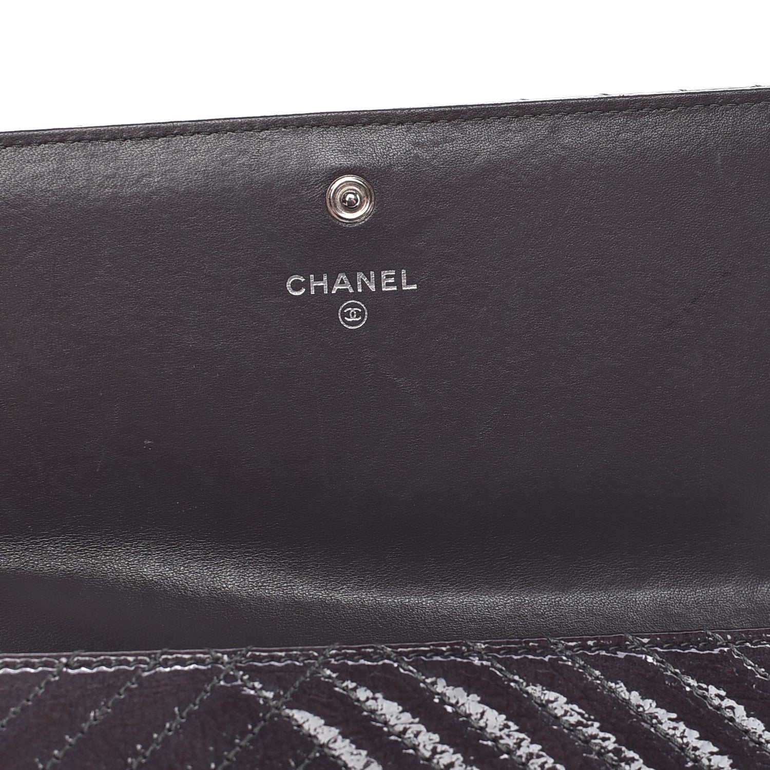 Chanel Distressed Patent Chevron Quilted CC Crossing Long Flap Wallet Grey 6 of 11