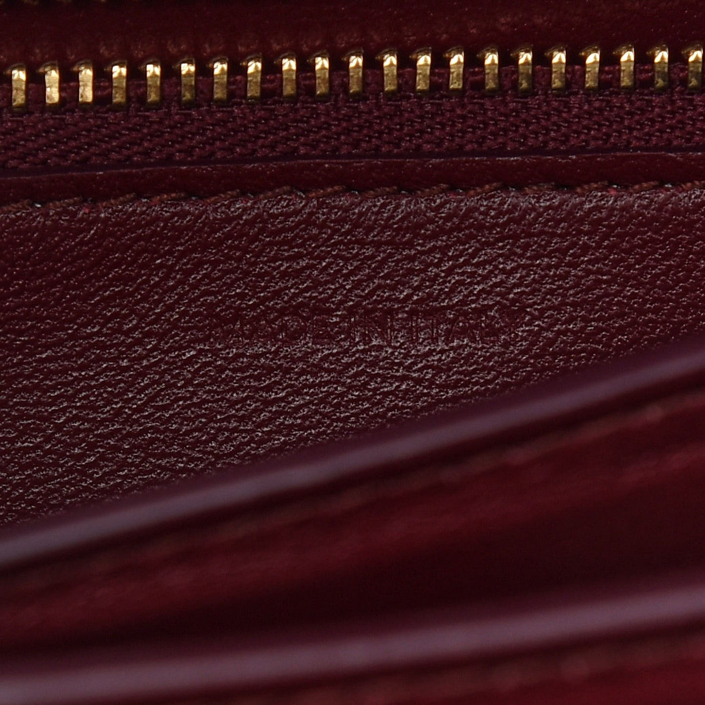 Box Calfskin Small Classic Box Flap Bag Burgundy