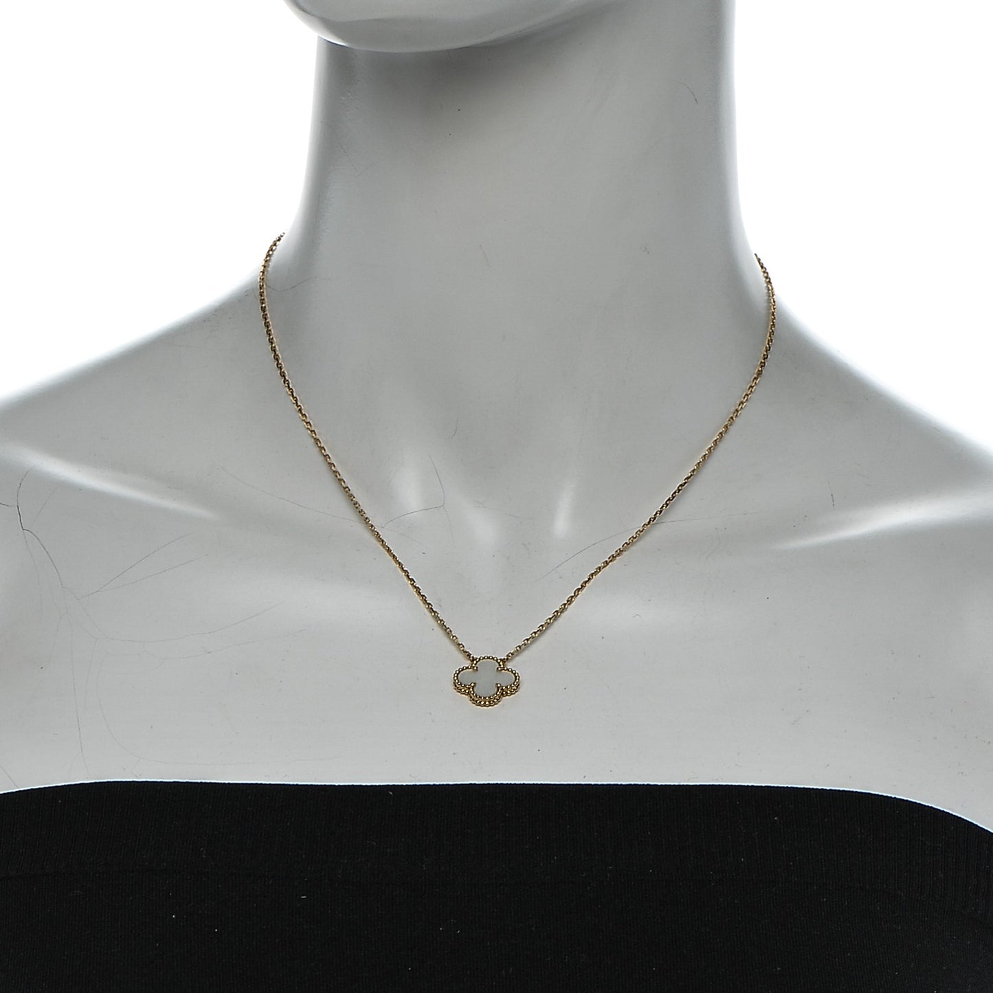 18K Yellow Gold Mother of Pearl Vintage Alhambra Pendant Necklace
