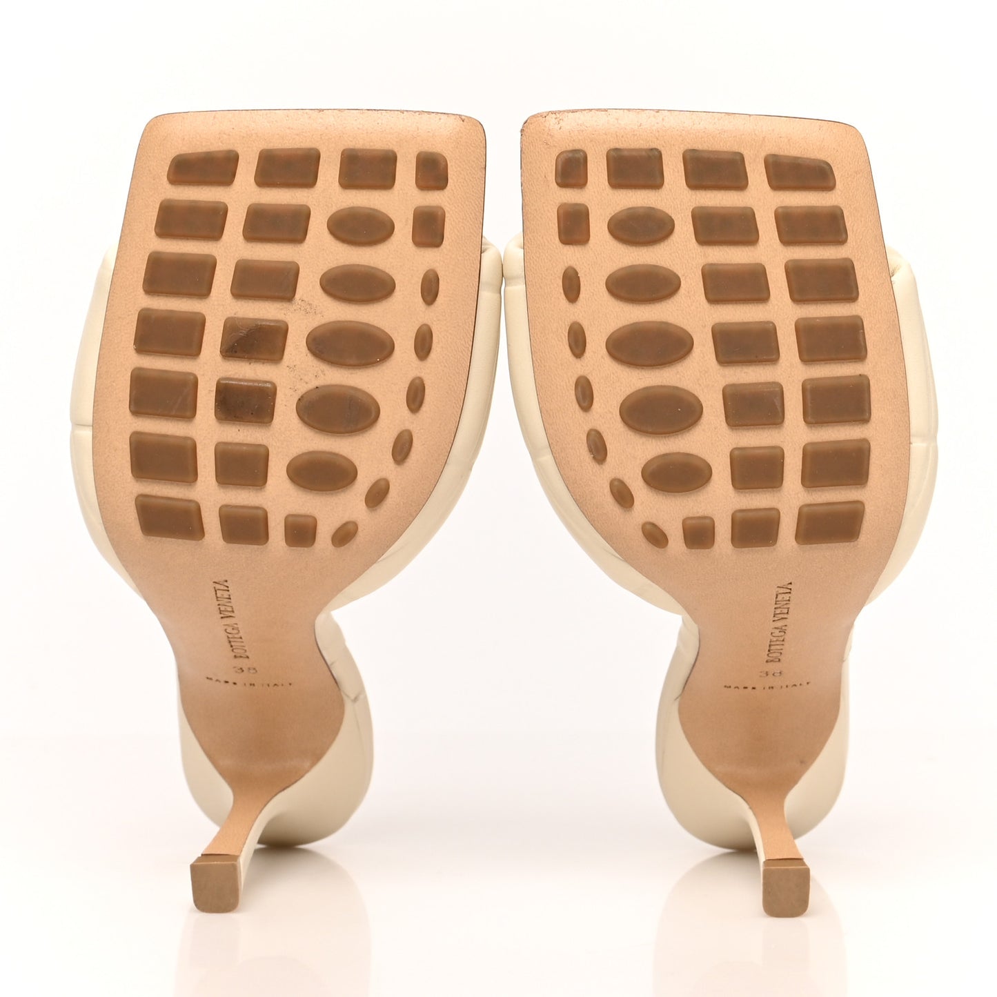 Nappa Quilted Rubber Lido Mule Sandals 38 Sea Salt