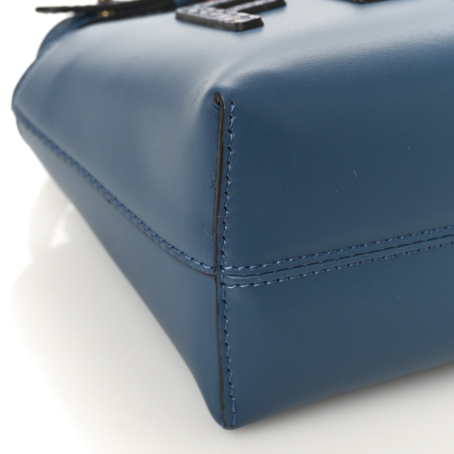 Fendi Vitello King Plexiglass Elaphe Python Print Logo Mini By The Way Mirto 7 of 8