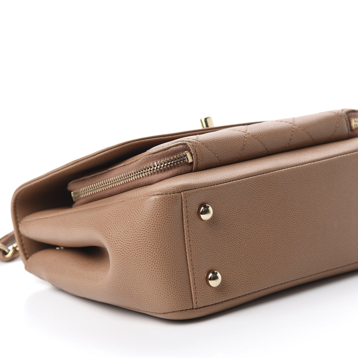 Caviar Quilted Medium Business Affinity Flap Camel