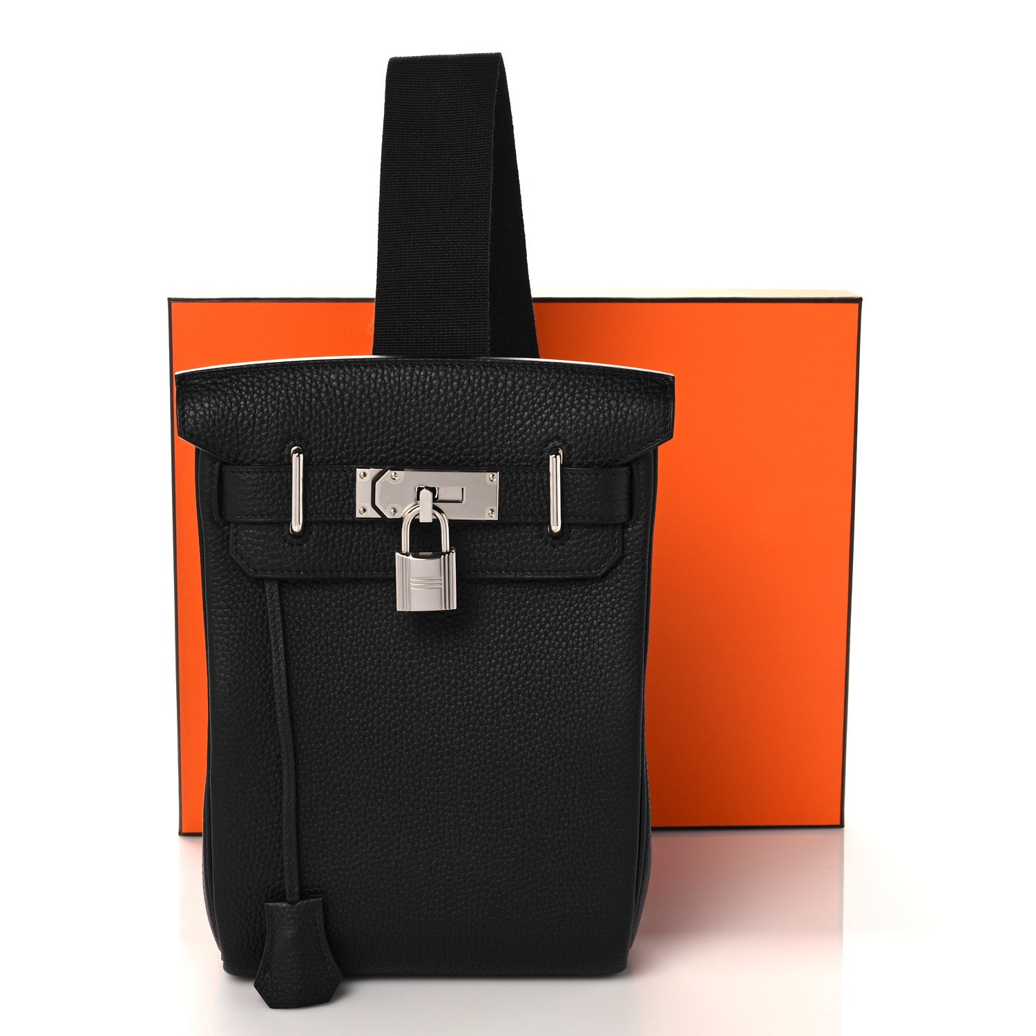 Hermes Togo Hac a Dos PM Backpack Black 1037515 – FASHIONPHILE