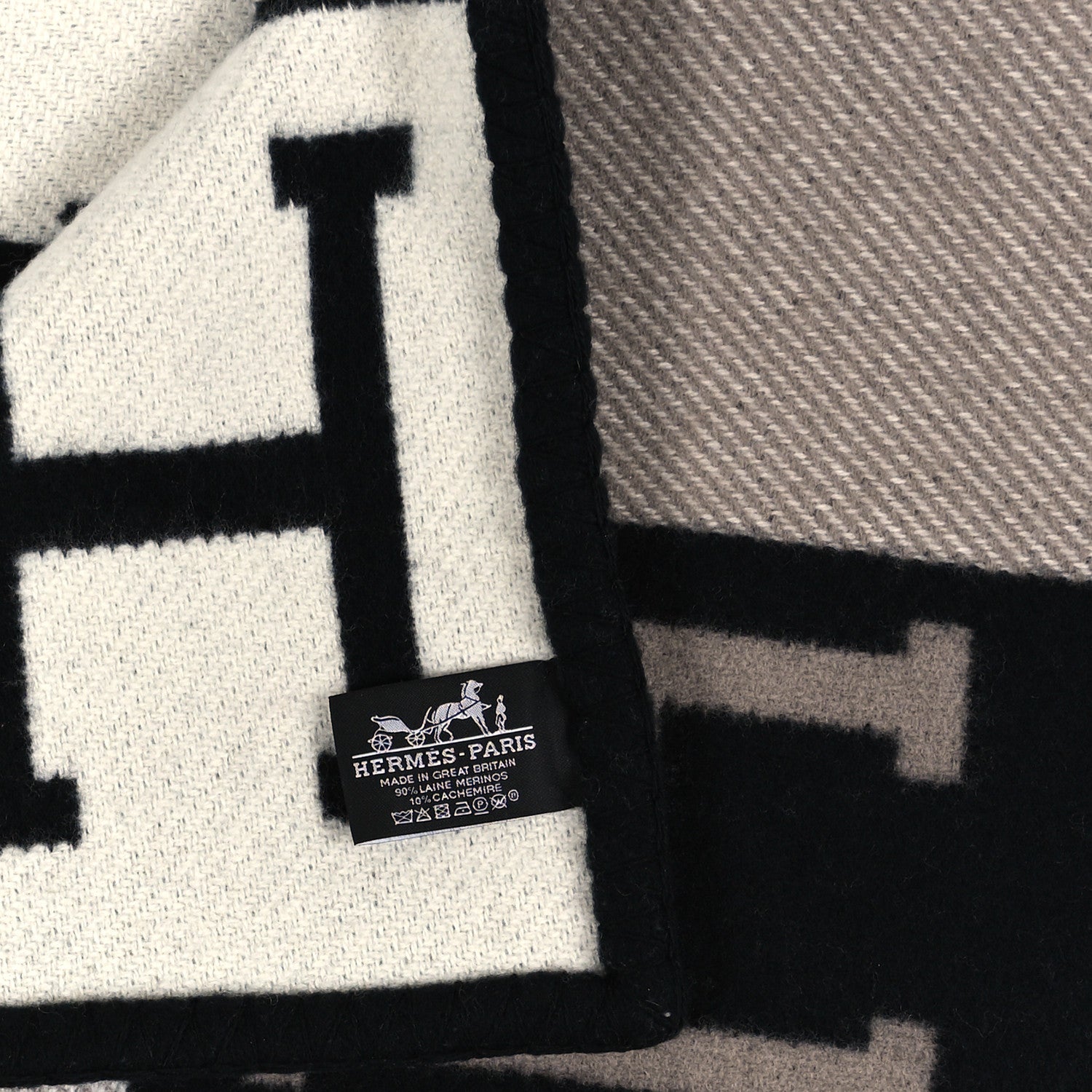 Hermes Wool Cashmere Avalon Signature Blanket Ecru Gris Fonce 3 of 3