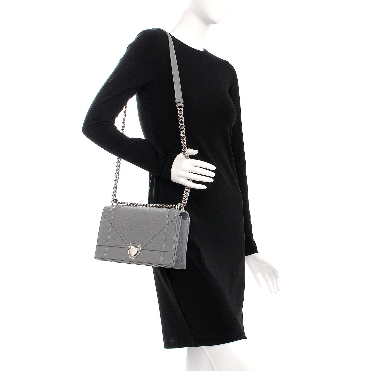 Christian Dior Grained Calfskin Medium Diorama Flap Bag Gris 2 of 8