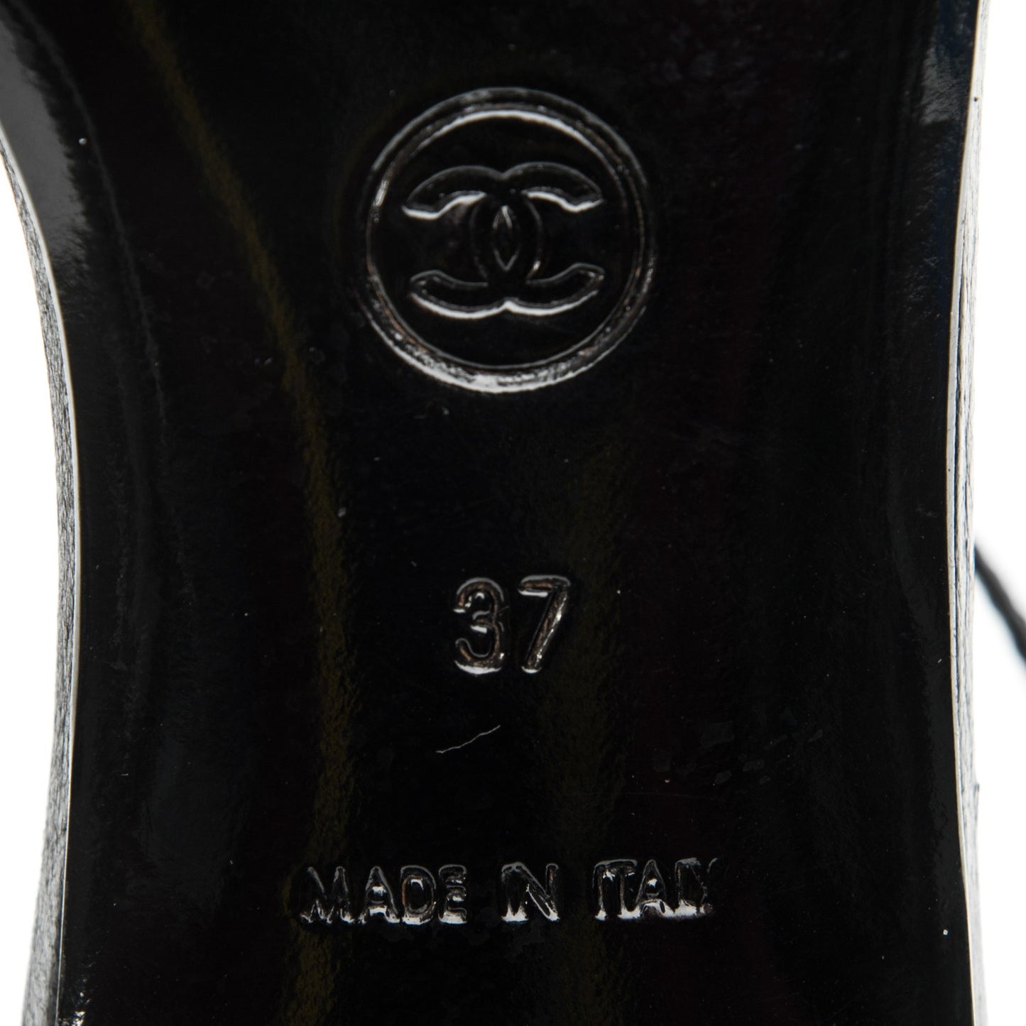 Grained Calfskin Patent CC Flats 37 Black