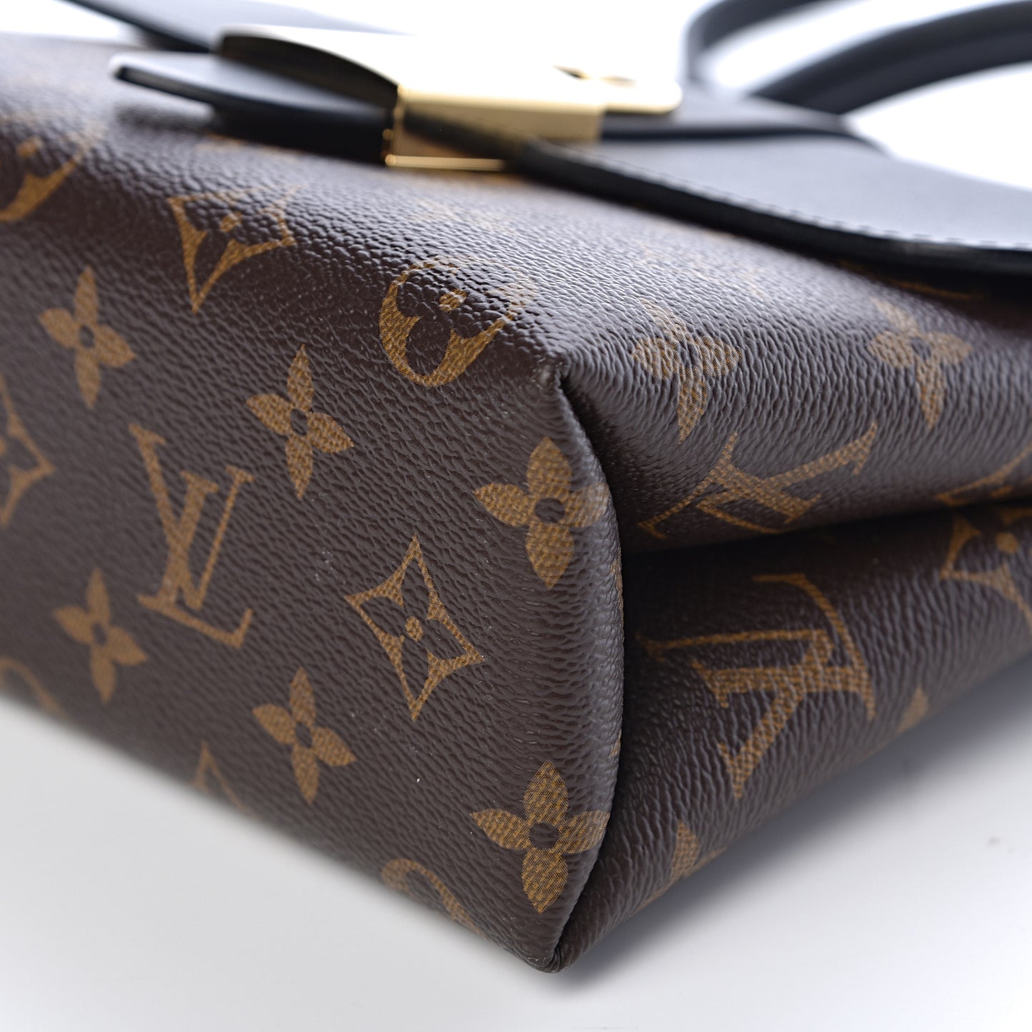 Monogram Locky BB Black