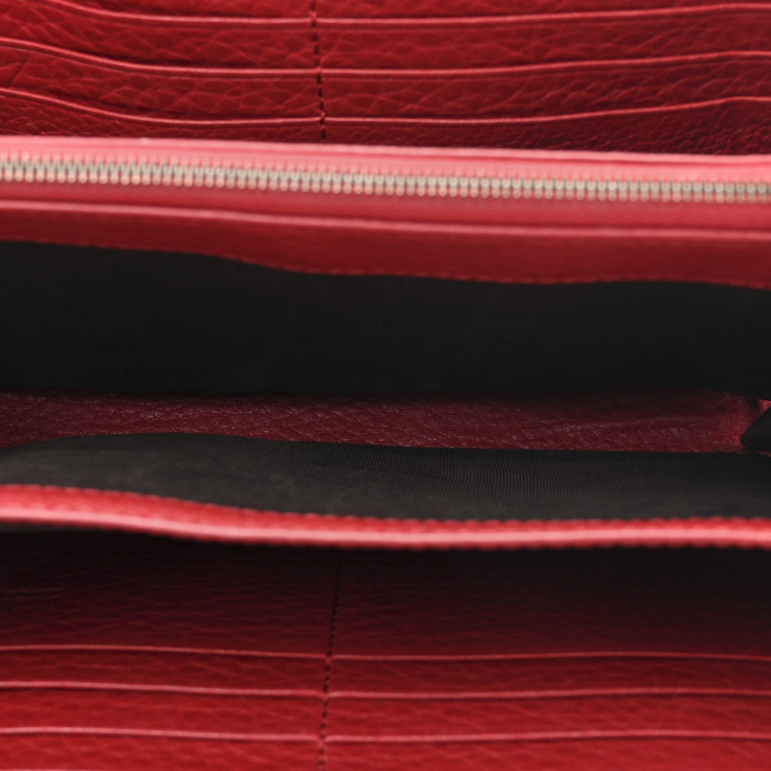 Gucci Calfskin Matelasse GG Marmont Chain Wallet Vulcanic Red 6 of 19