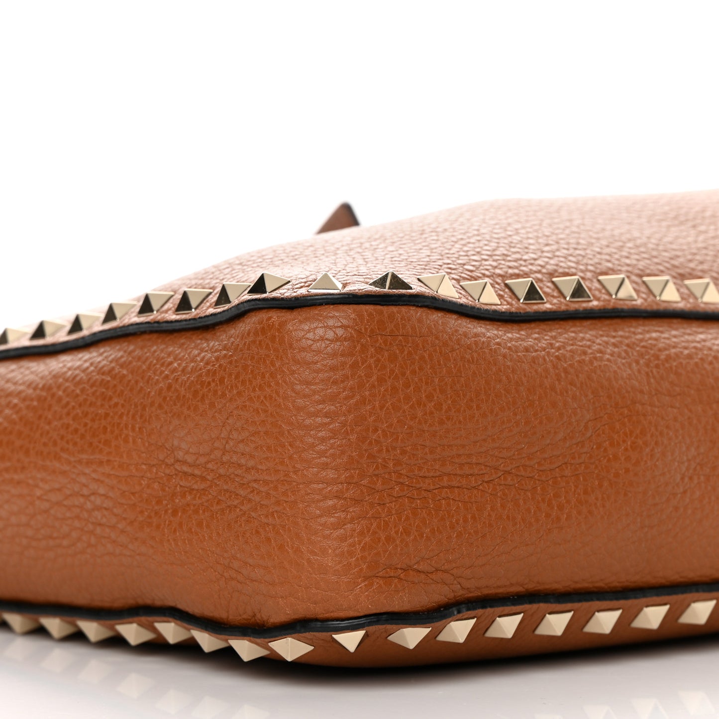 Pebbled Calfskin Large Rockstud Flip-Lock Messenger Bag Light Cuir