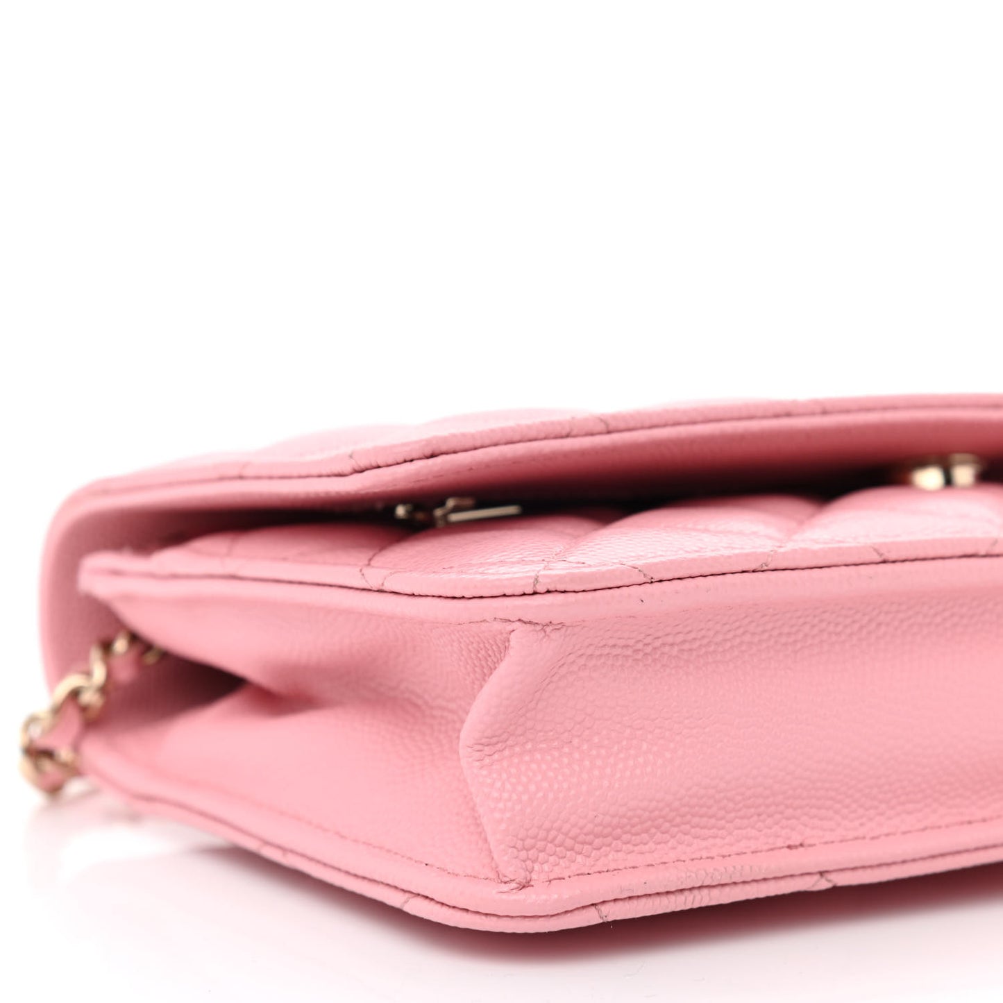 Caviar Quilted Wallet on Chain WOC Light Pink