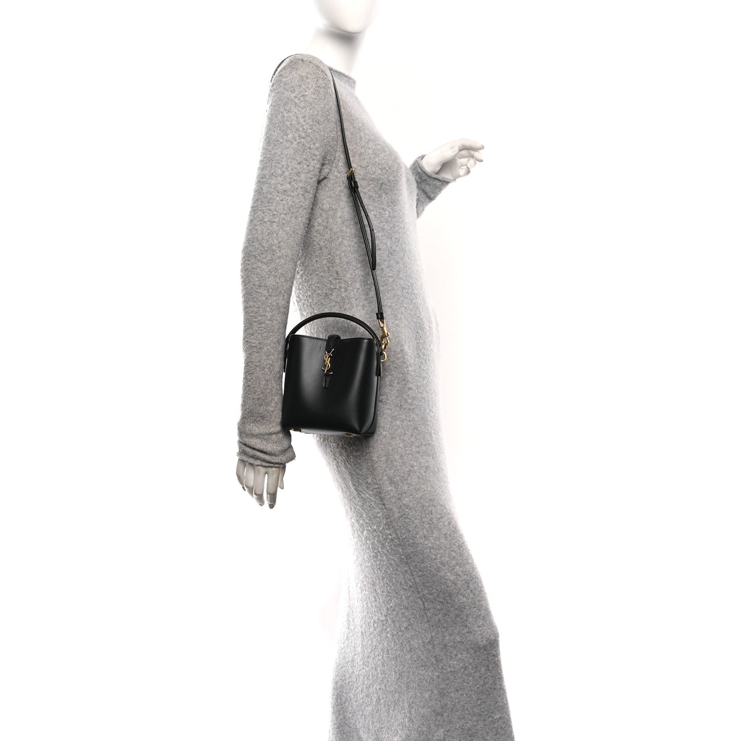 Shiny Calfskin Le 37 Mini Bucket Bag Black