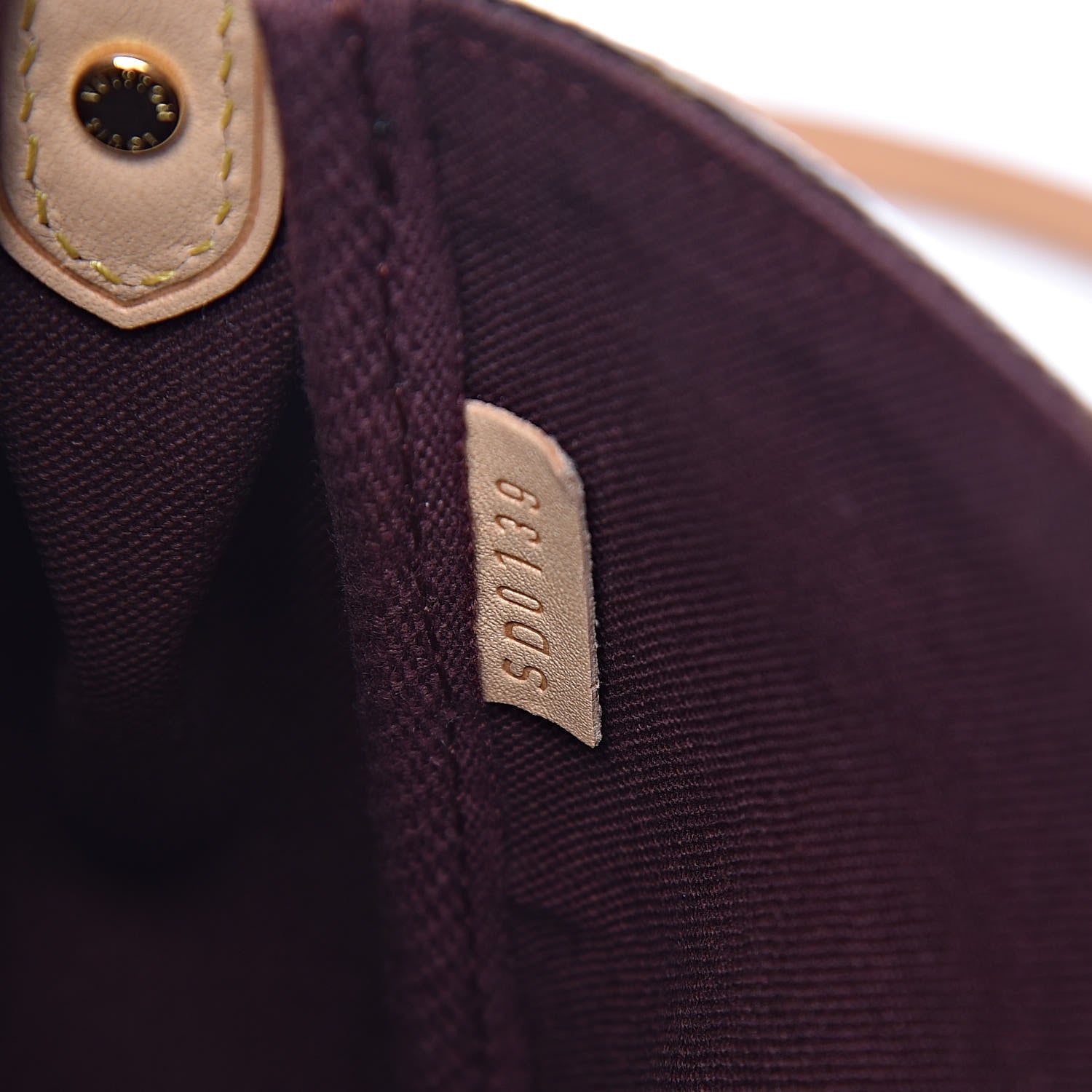 Louis Vuitton Monogram Favorite MM 8 of 13