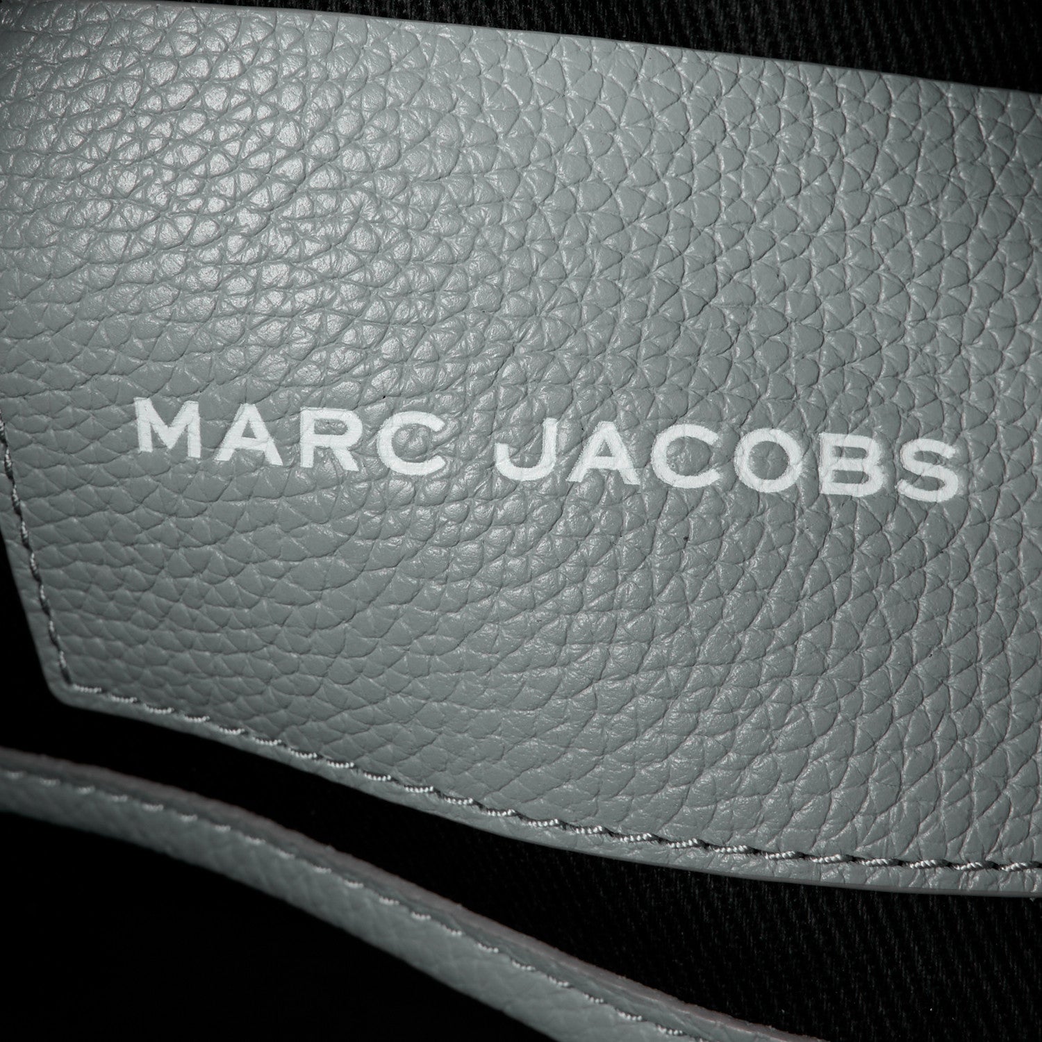 Marc Jacobs Grained Calfskin Small The Tote Bag Grey 5 of 11
