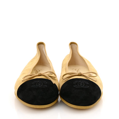 Chanel Suede Cap Toe CC Ballerina Flats 40 Beige Black 3 of 9