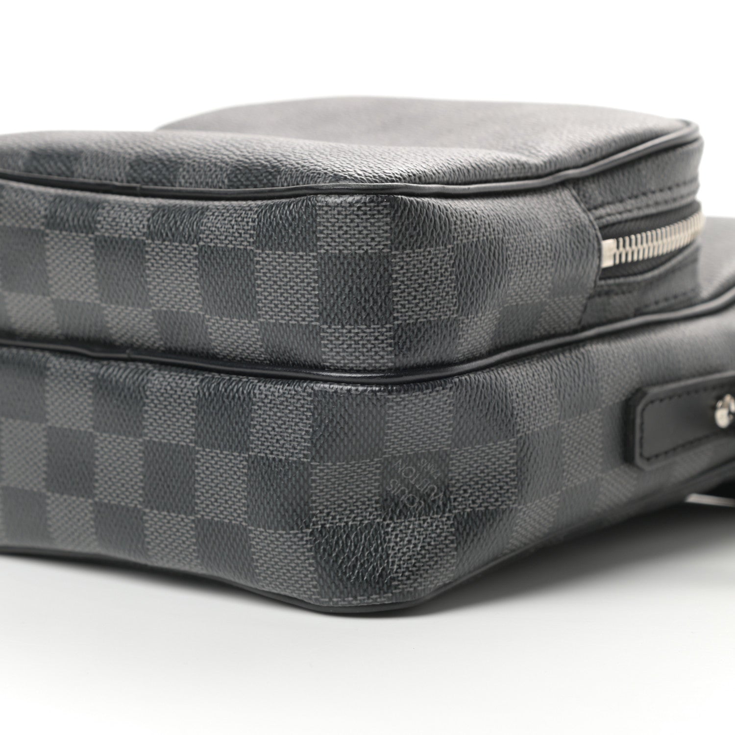 Louis Vuitton Damier Graphite Rem Bag 10 of 10