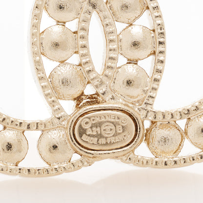 Chanel Pearl CC Earrings Gold 4 of 5
