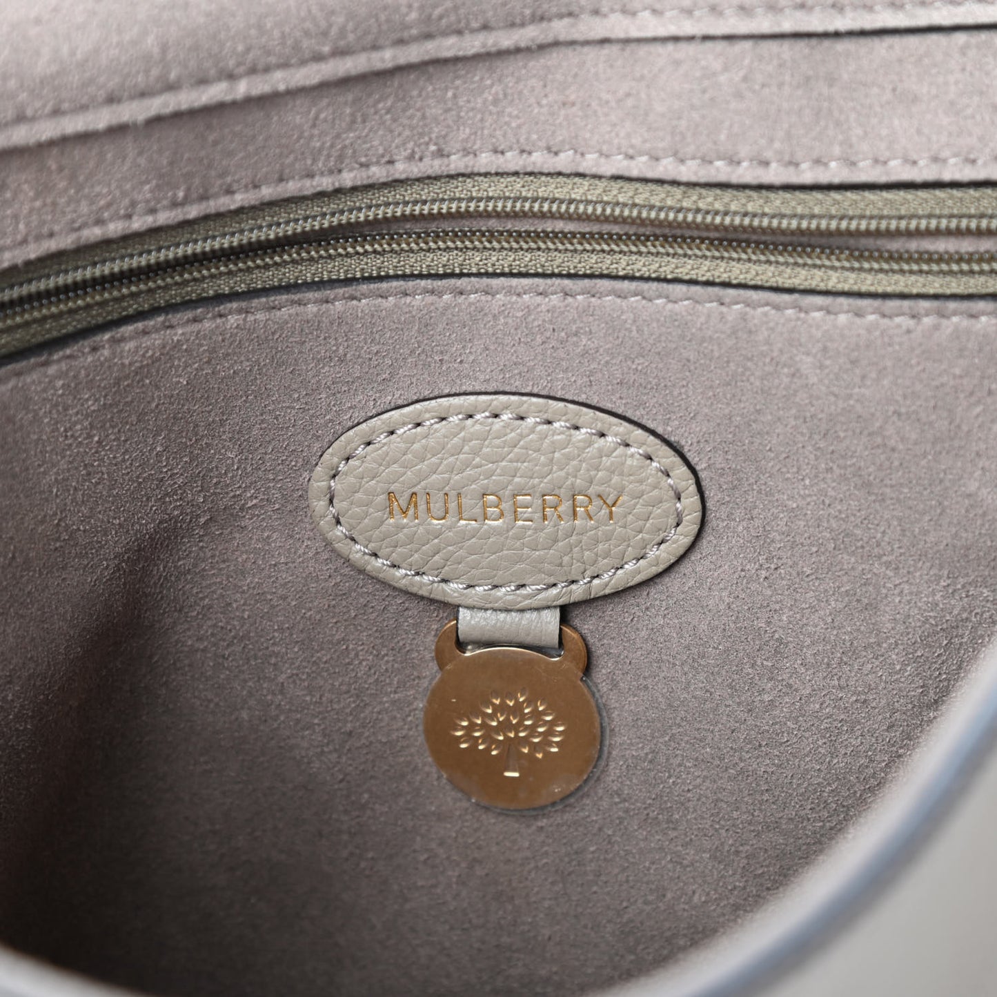 Small Classic Grain Calfskin Medium Lily Flap Grey
