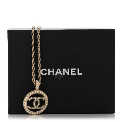 Chanel Pearl CC Round Pendant Necklace Gold 6 of 6