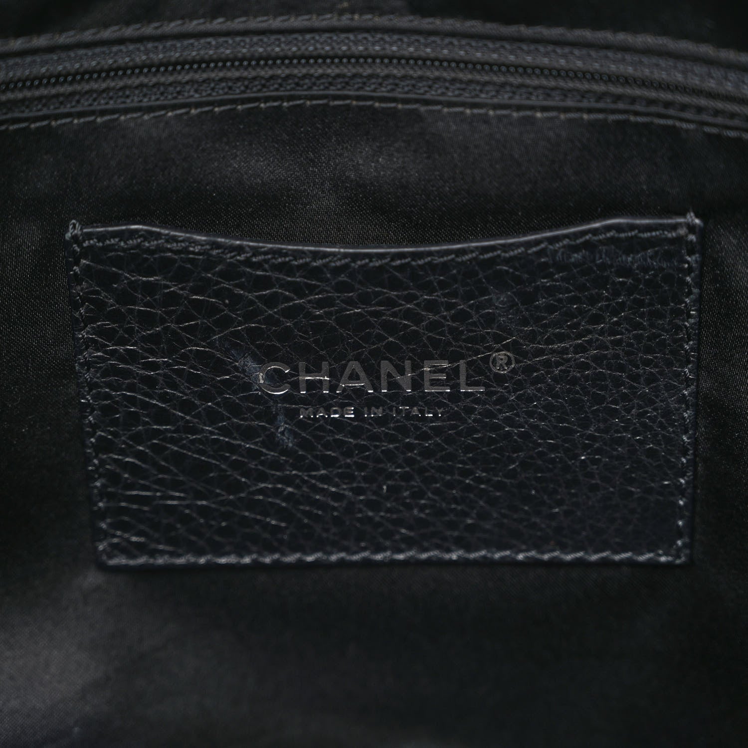 Chanel Glazed Calfskin Large On The Road Tote Black 7 of 10