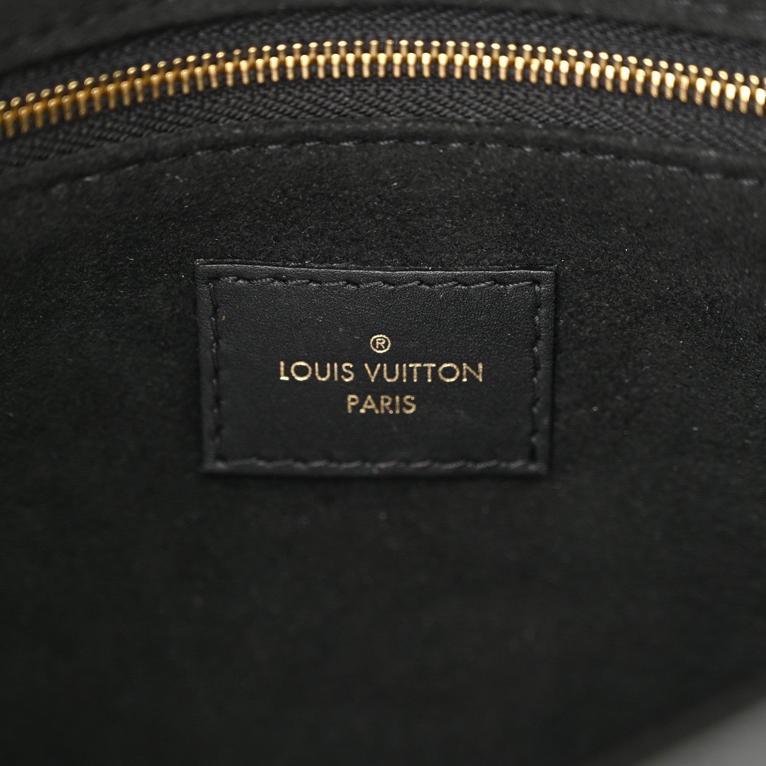Louis Vuitton Empreinte Monogram Giant Onthego PM Black 6 of 12