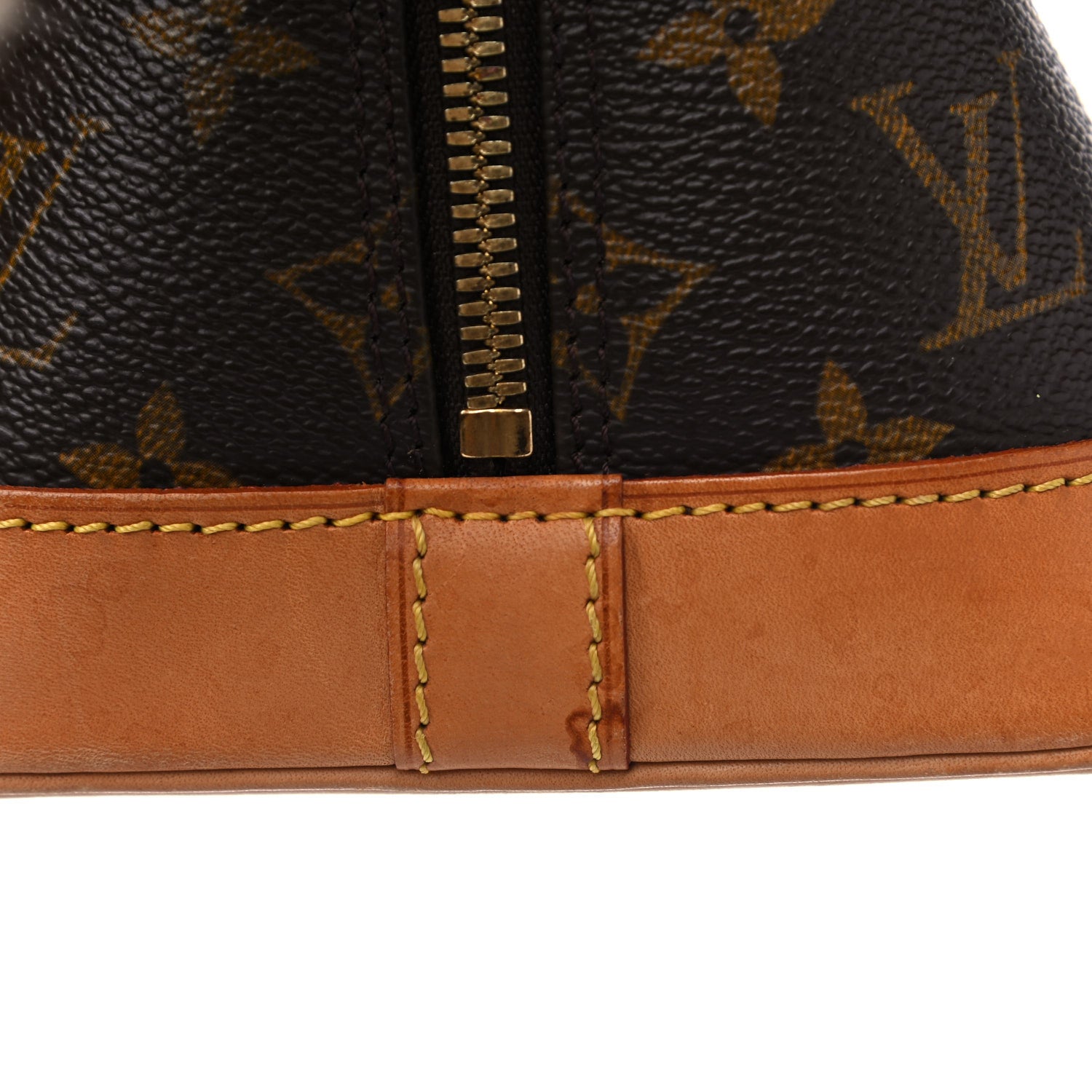Louis Vuitton Monogram Alma MM 13 of 18