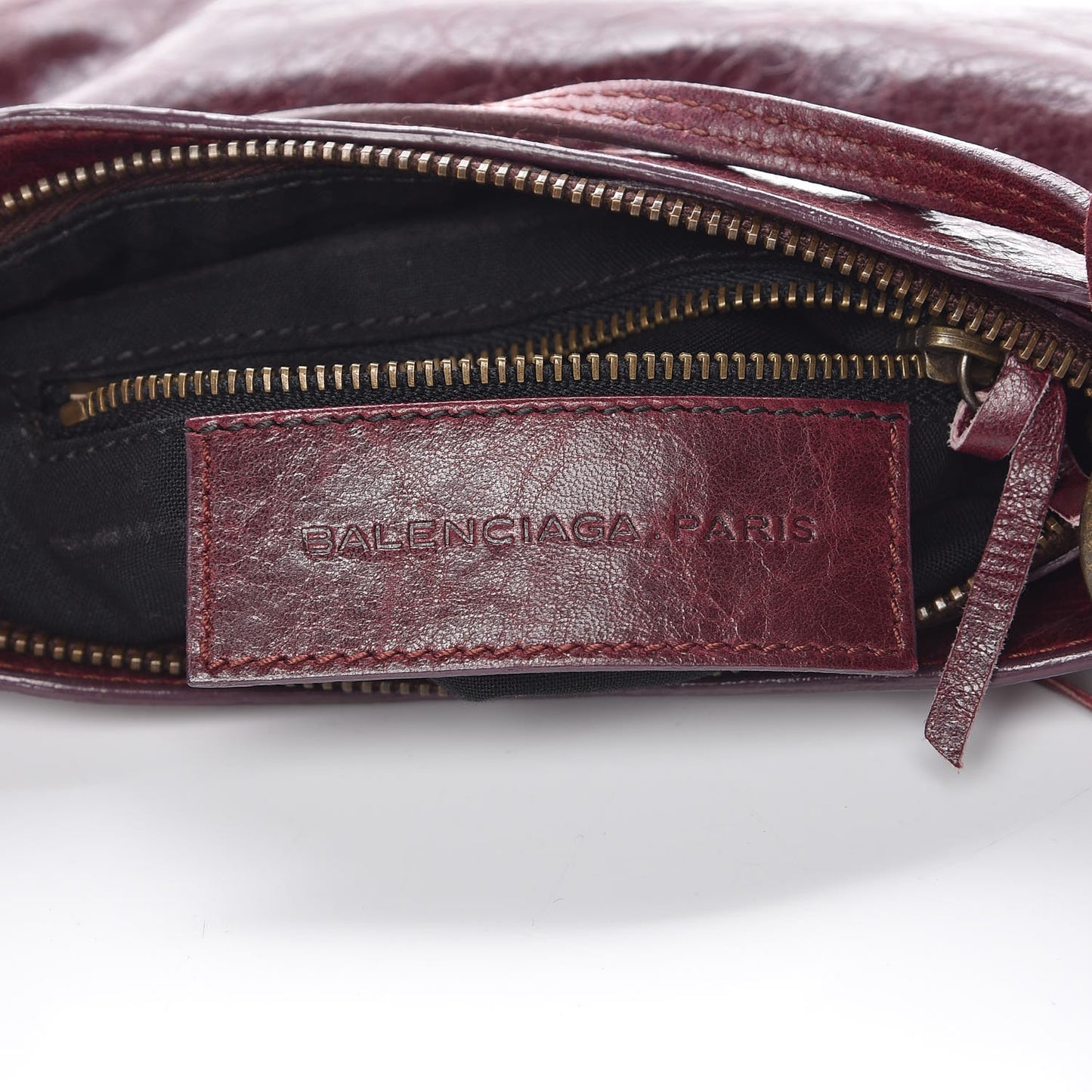 Agneau Classic Hardware Shoulder Bag Bordeaux