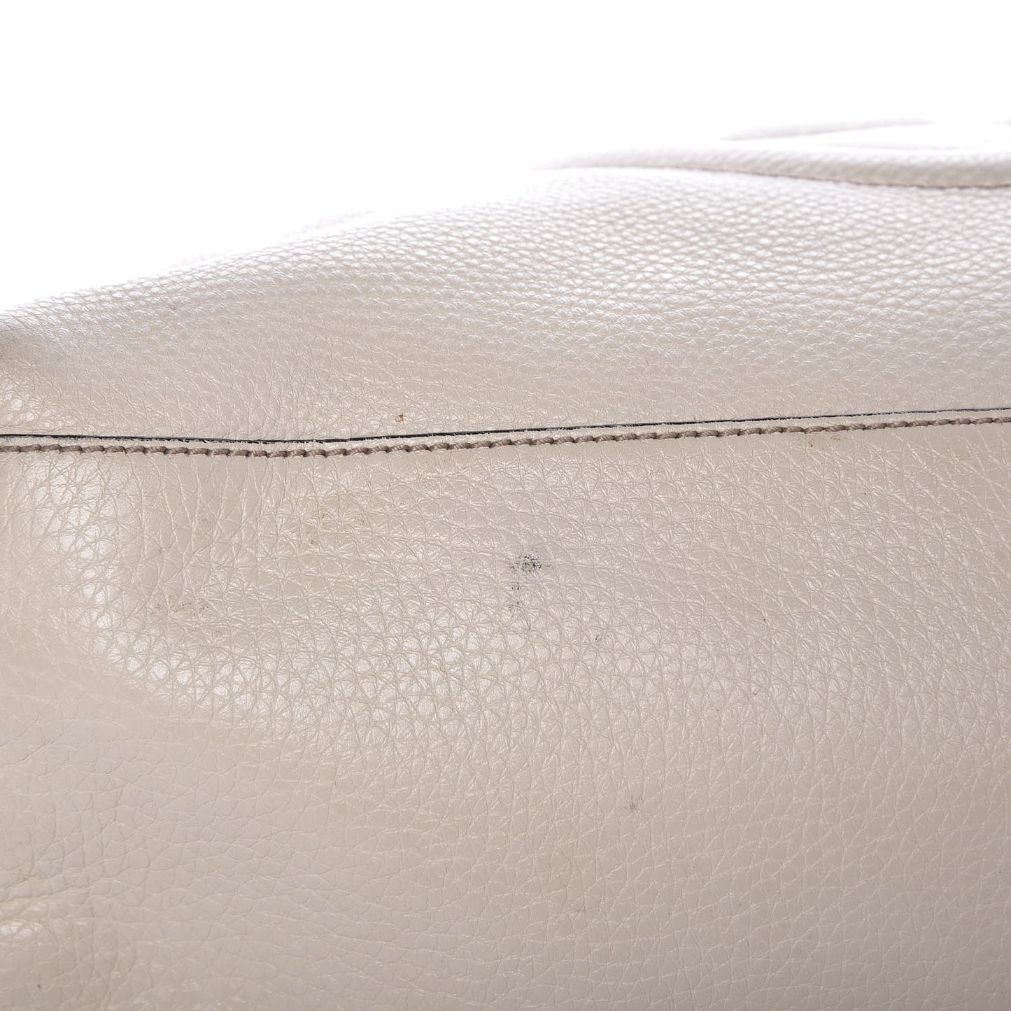 Pebbled Calfskin Medium Soho Chain Shoulder Bag Off White