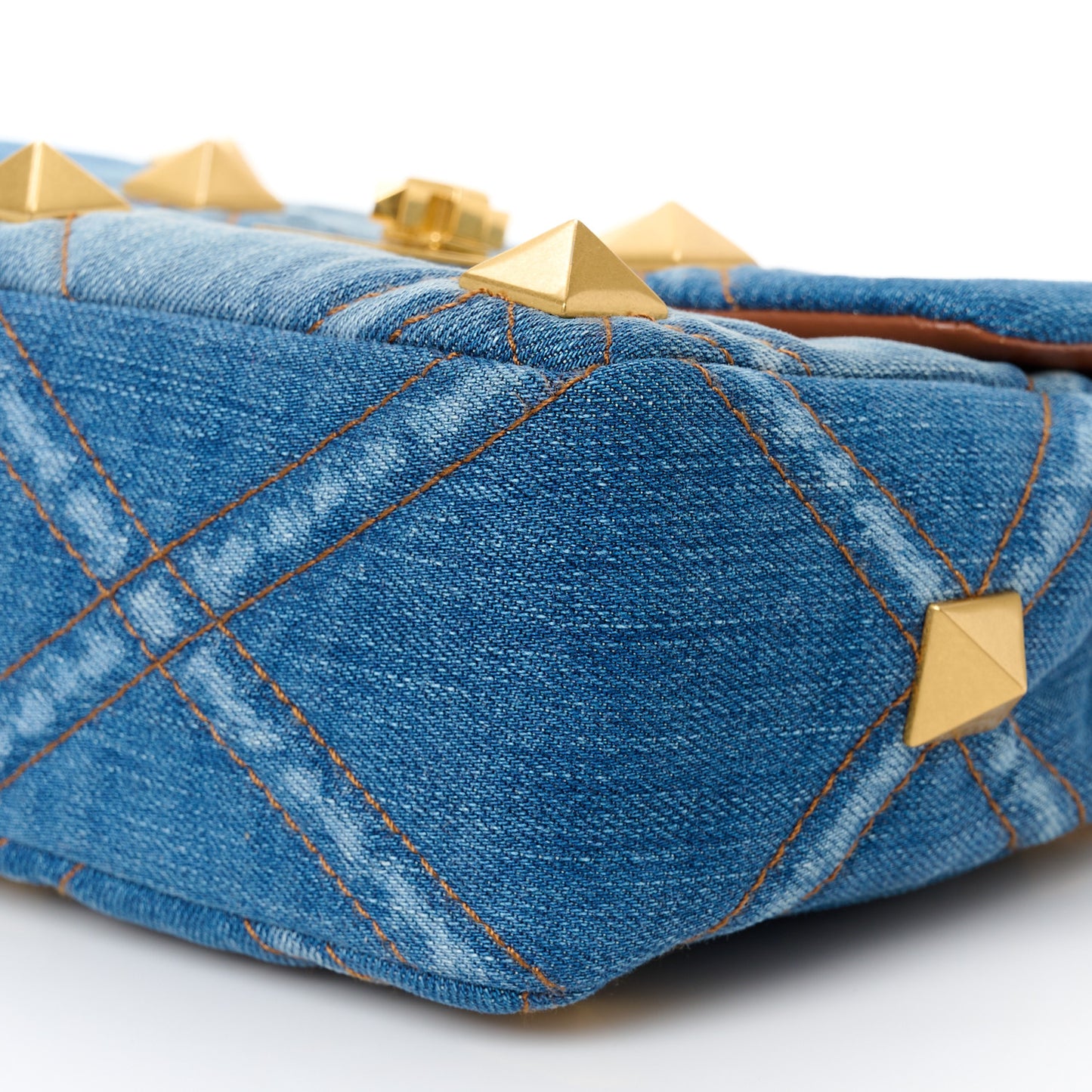 Denim Medium Roman Stud Shoulder Bag Light Denim Selleria