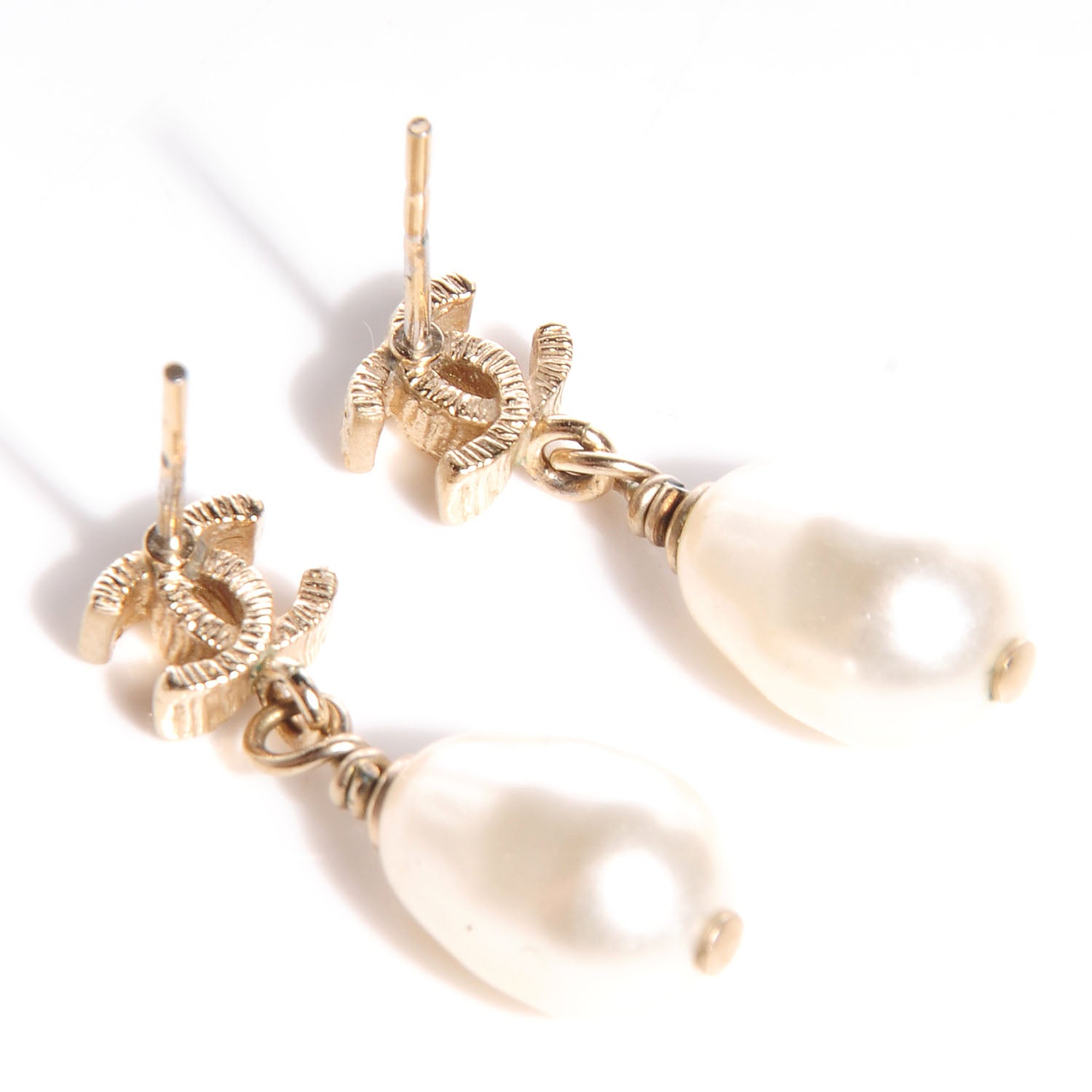 Chanel CC Pearl Drop Earrings Gold 3 of 4