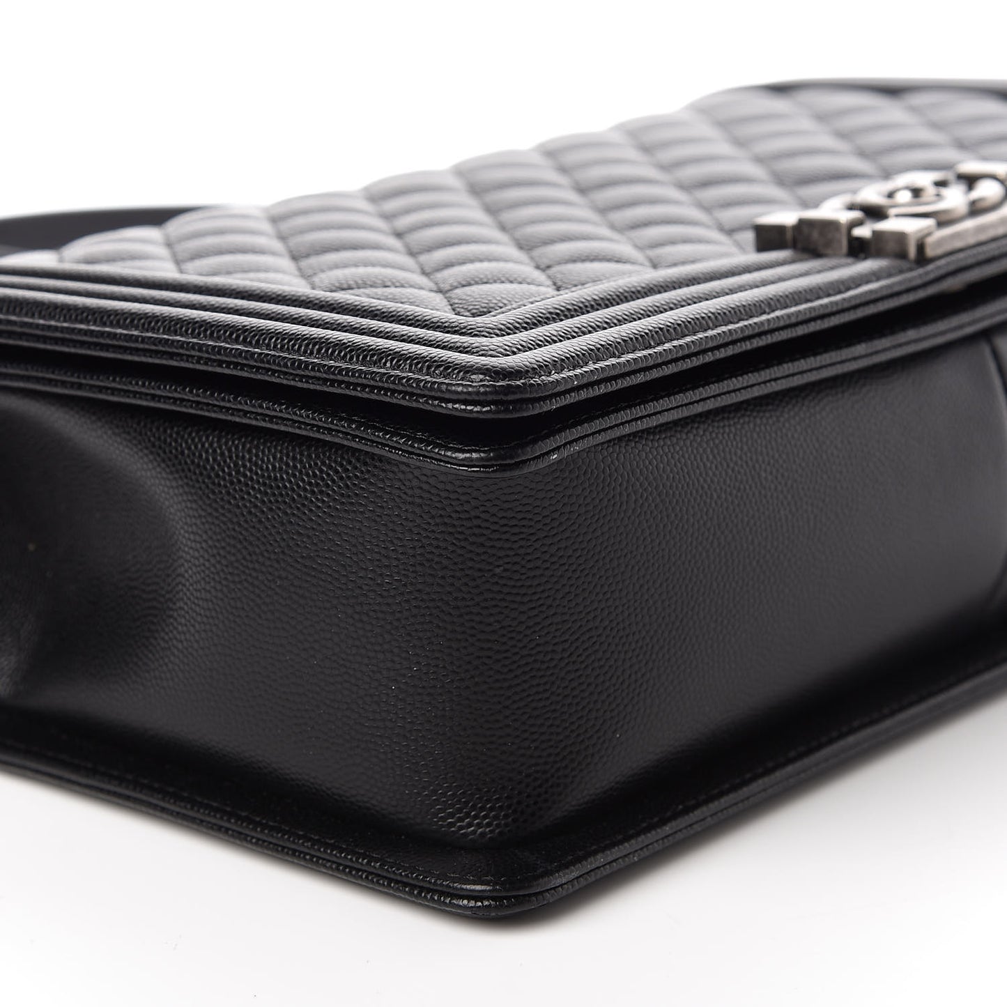 Caviar Quilted New Medium Boy Flap Black