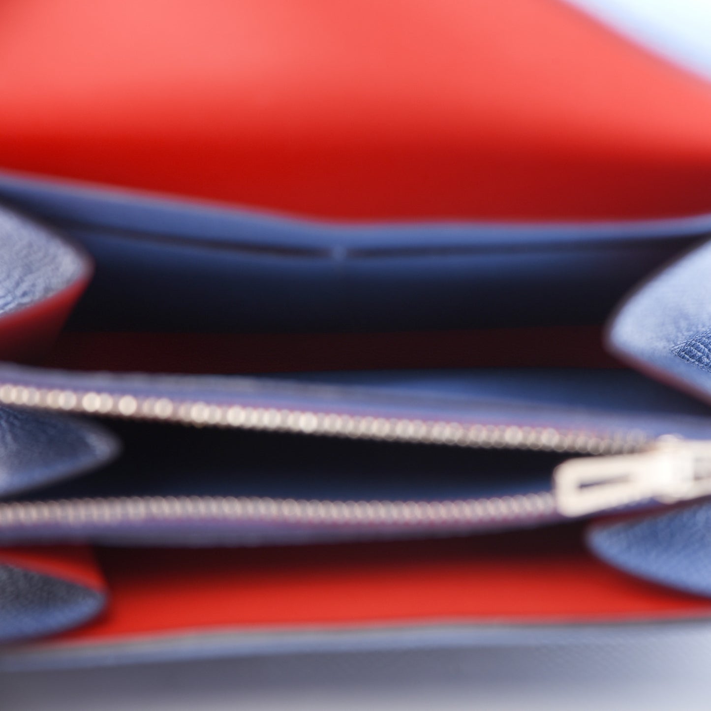 Epsom Verso Constance Short Wallet Bleu Brighton Rouge Pivoine
