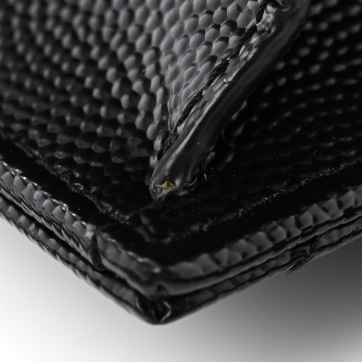 Grain De Poudre Matelasse Chevron Monogram Monochrome Envelope Chain Wallet Black