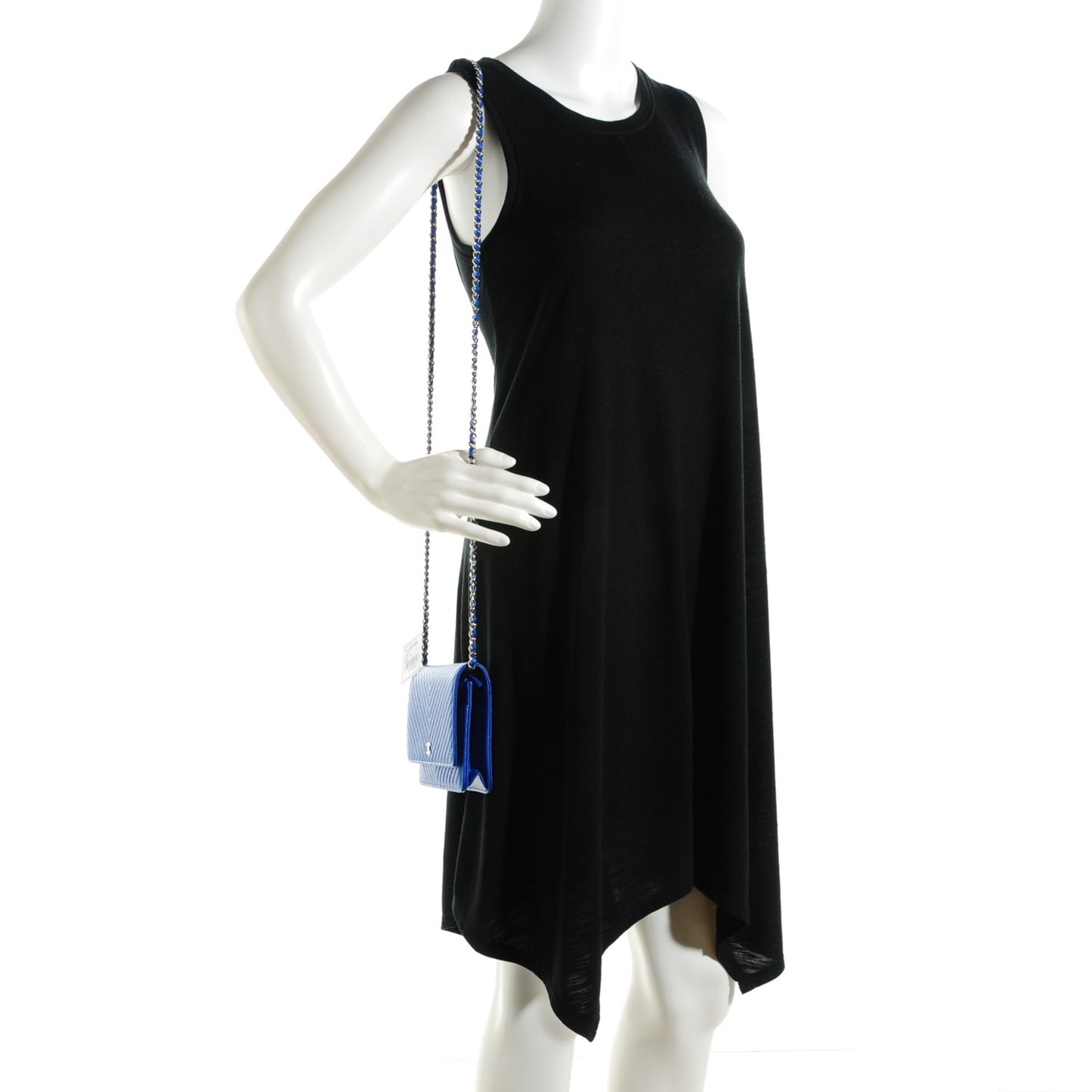 Caviar Chevron Quilted Wallet On Chain WOC Blue