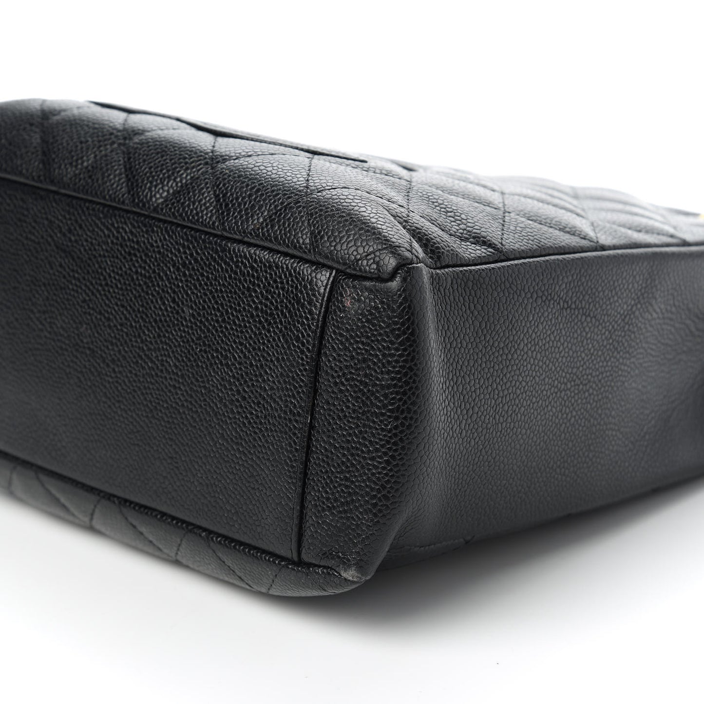 Caviar Quilted Petit Shopping Tote PST Black