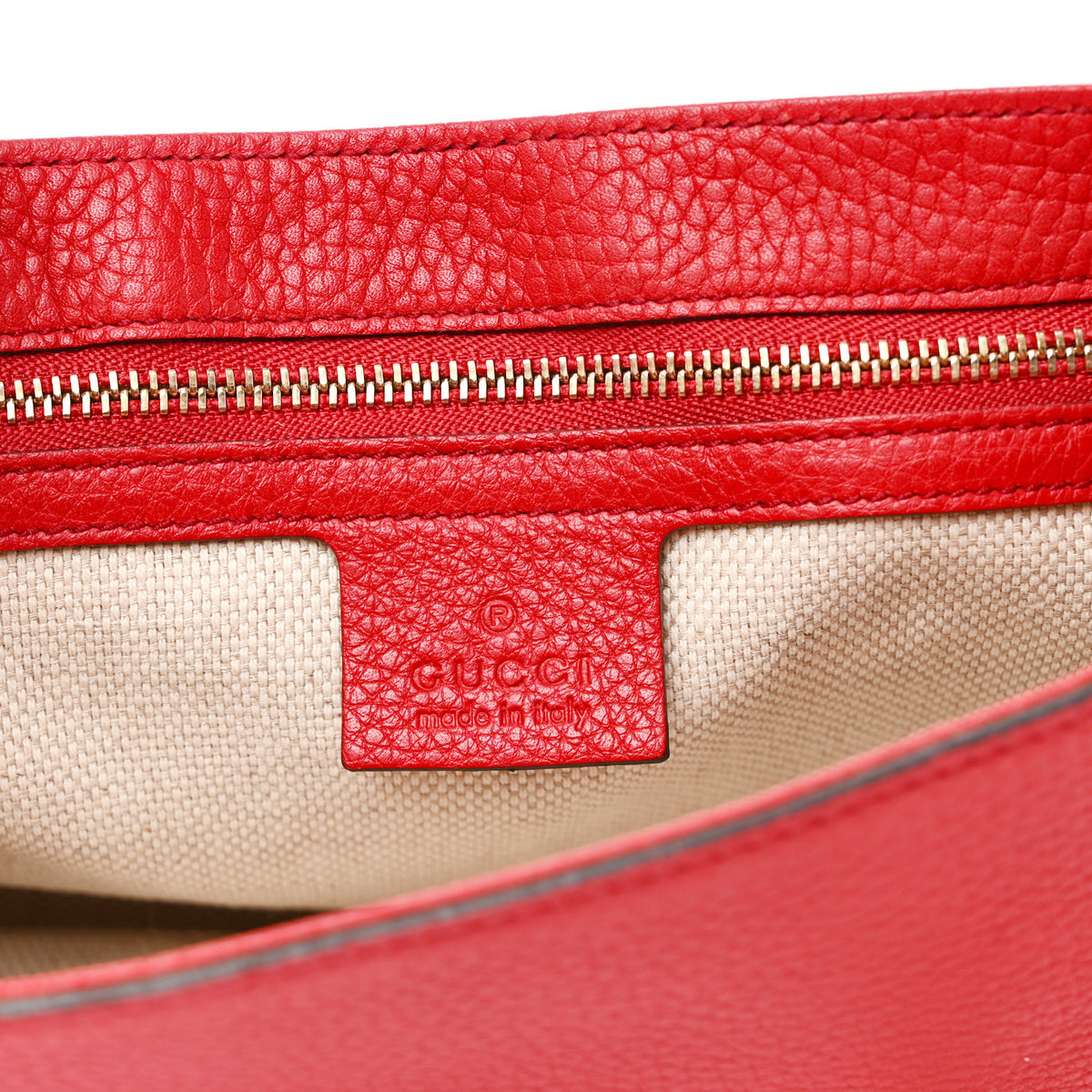 Pebbled Calfskin Medium Soho Flap Crossbody Tabasco Red