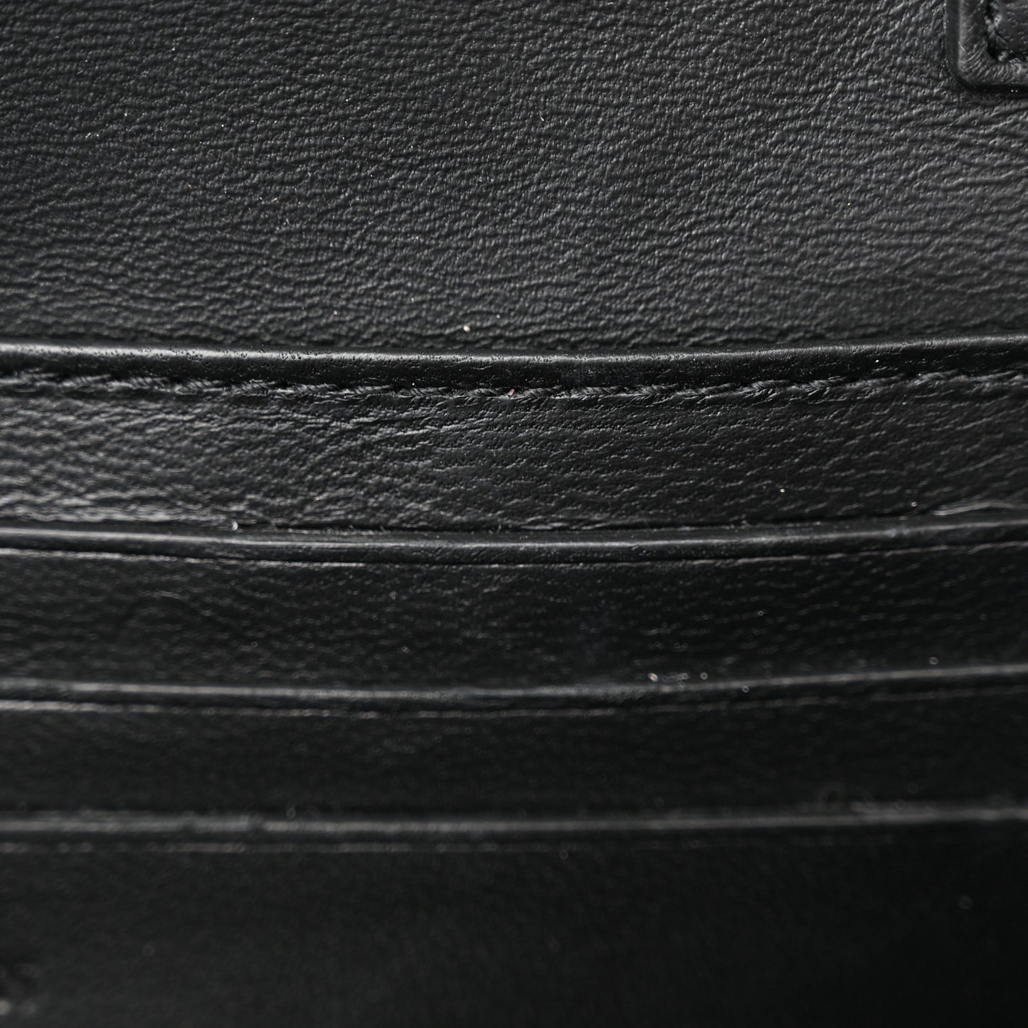 Pebbled Calfskin Skull Wallet on Chain Black