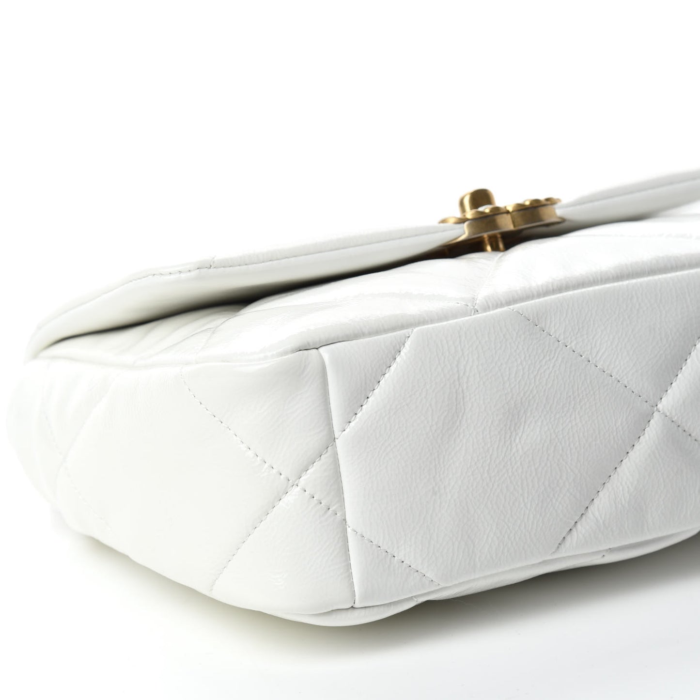 Shiny Crumpled Calfskin Quilted Medium Chanel 19 Flap White