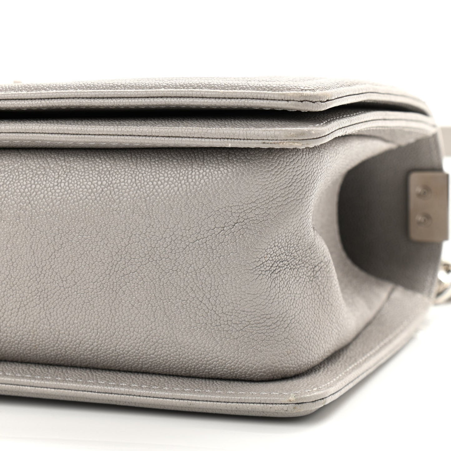 Caviar Quilted Medium Boy Flap Light Grey