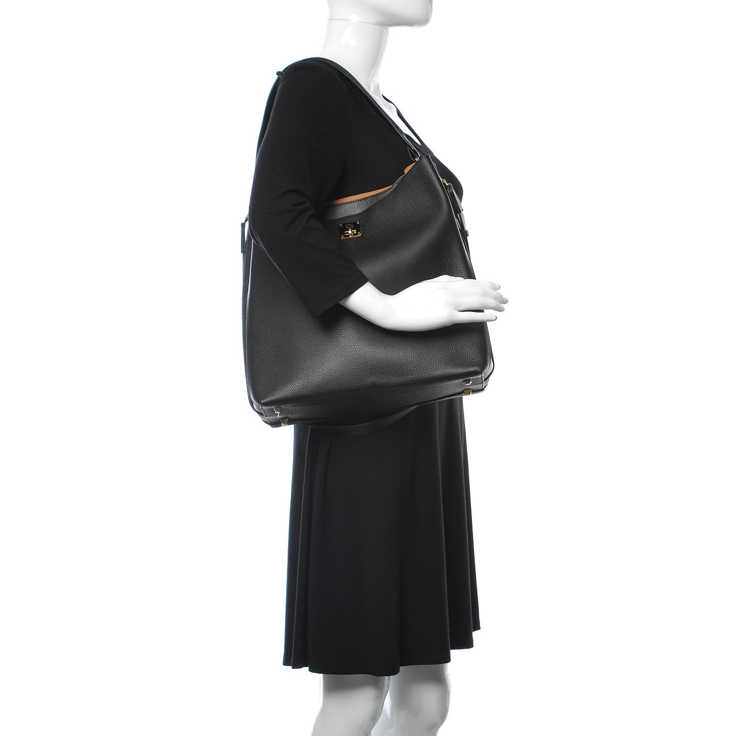 MCM Grained Calfskin Large Milla Hobo Black 2 of 9