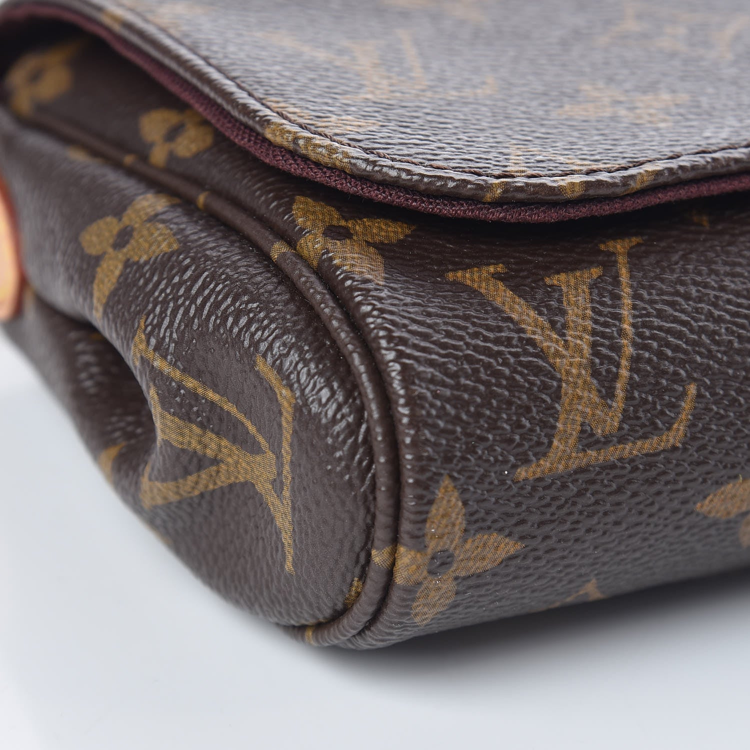 Louis Vuitton Monogram Favorite PM 5 of 11