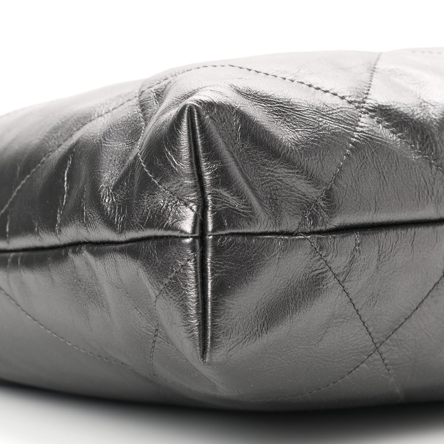 Metallic Calfskin Quilted Chanel 22 Ruthenium