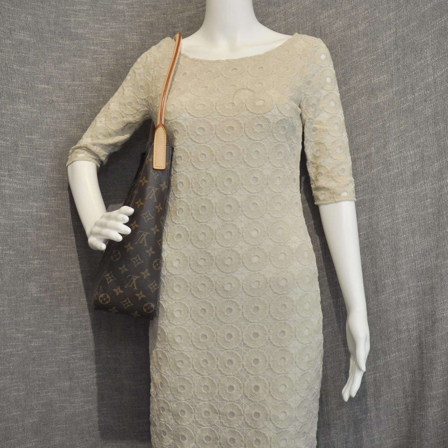 Louis Vuitton Monogram Looping GM 2 of 8