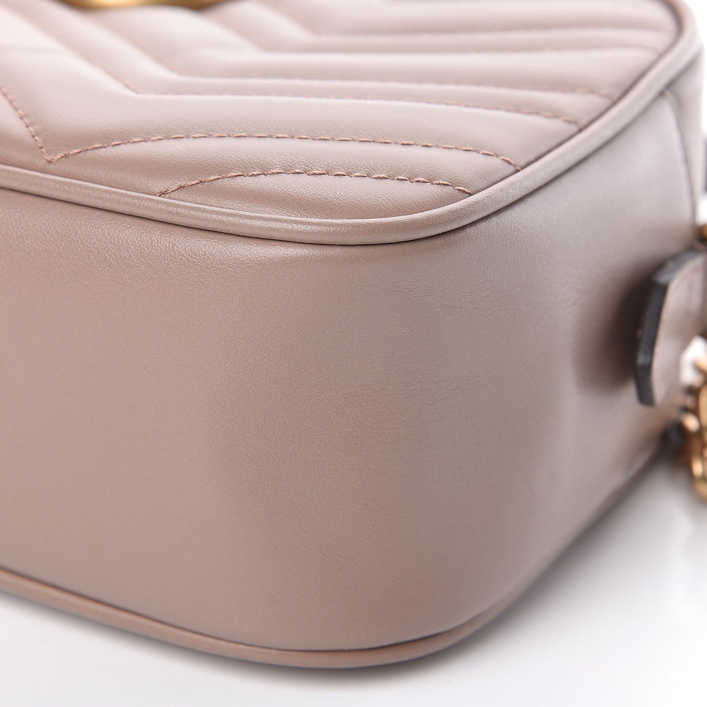 Calfskin Matelasse Small GG Marmont Chain Shoulder Bag Porcelain Rose