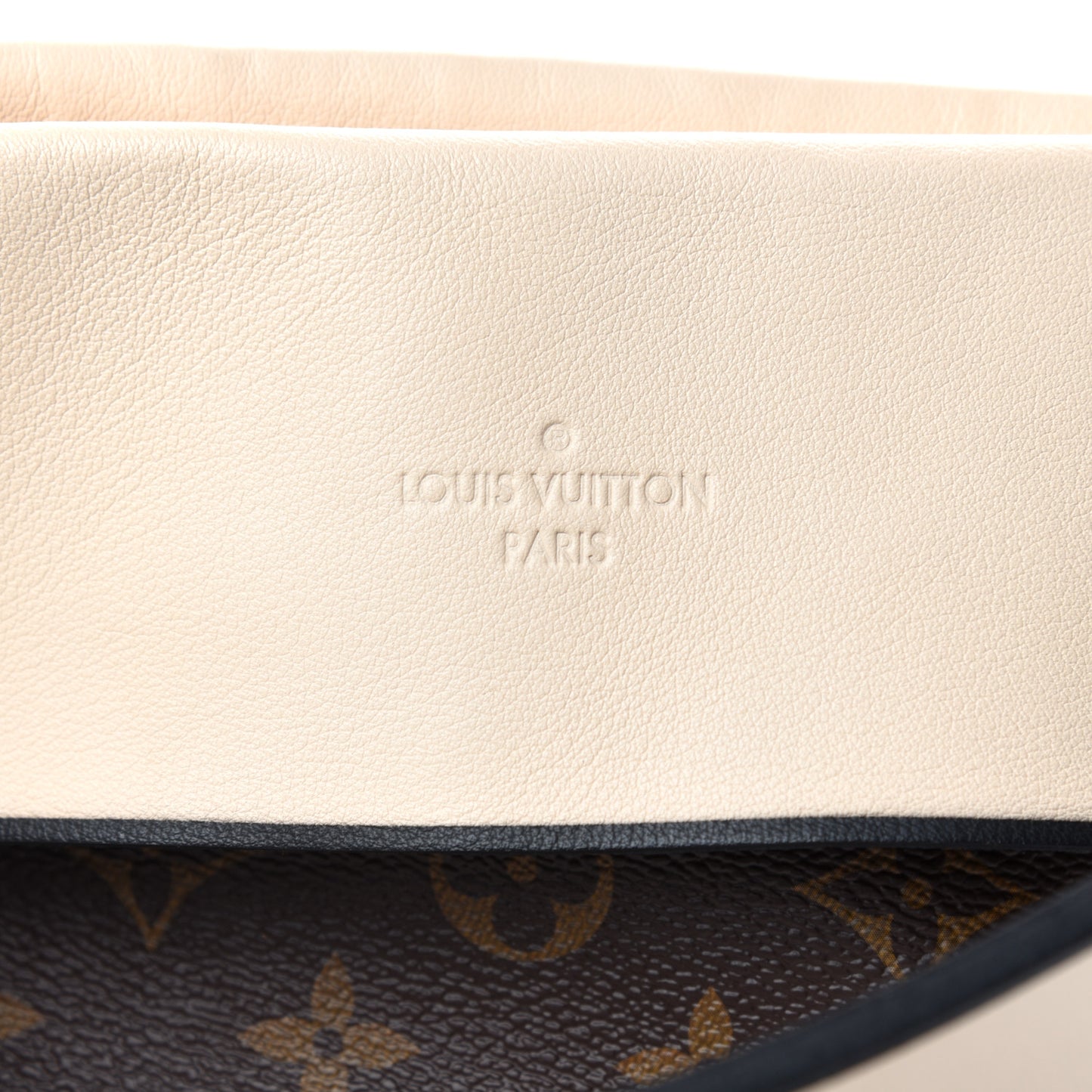 Monogram Tuileries Besace Creme